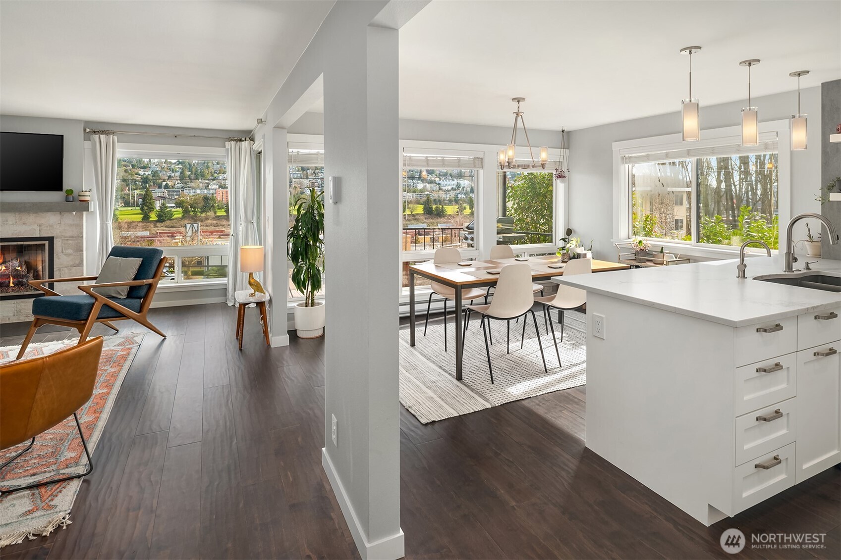 2636 22nd Avenue W Unit: 201