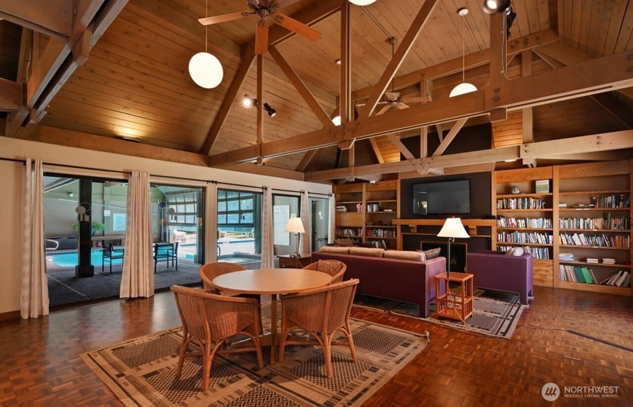 6720 Park Point Way NE Unit: E304