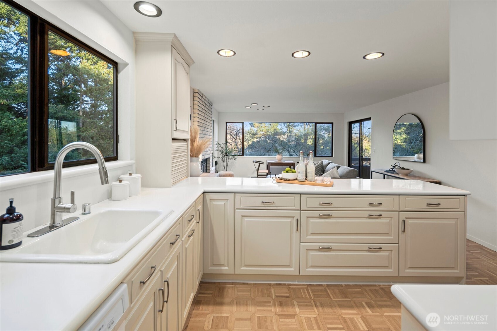 6720 Park Point Way NE Unit: E304