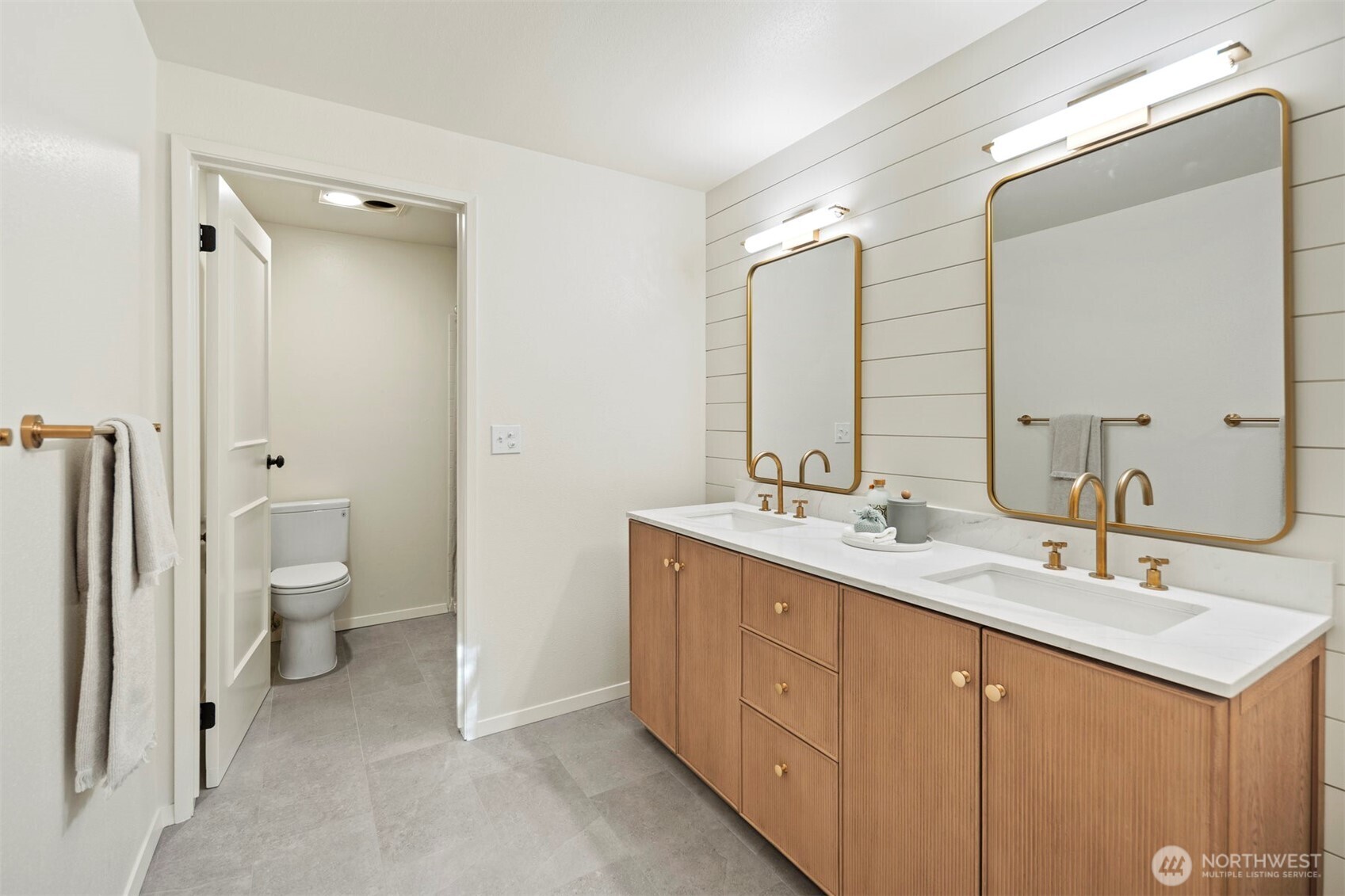 6720 Park Point Way NE Unit: E304