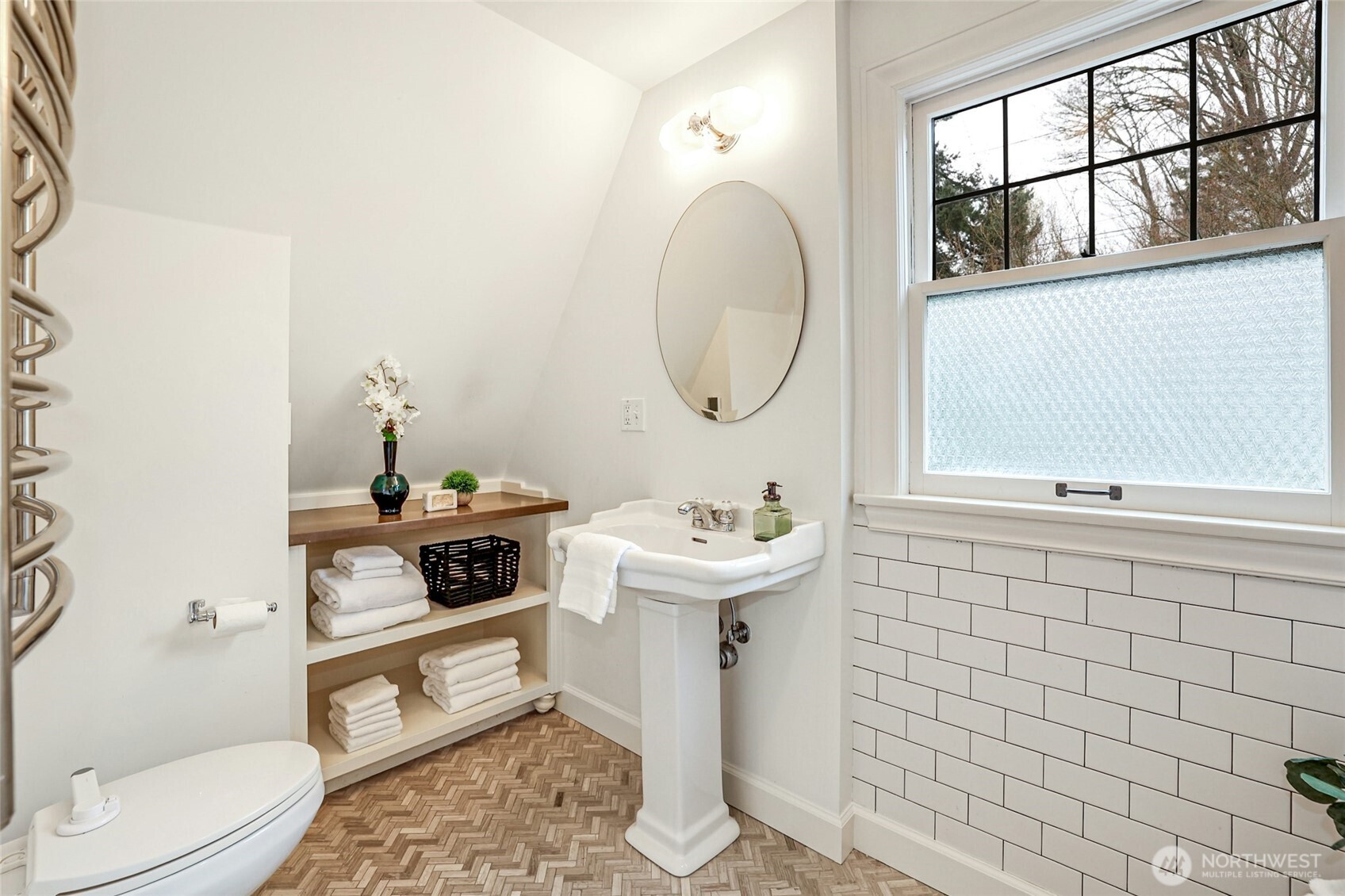 2237 E Blaine Street