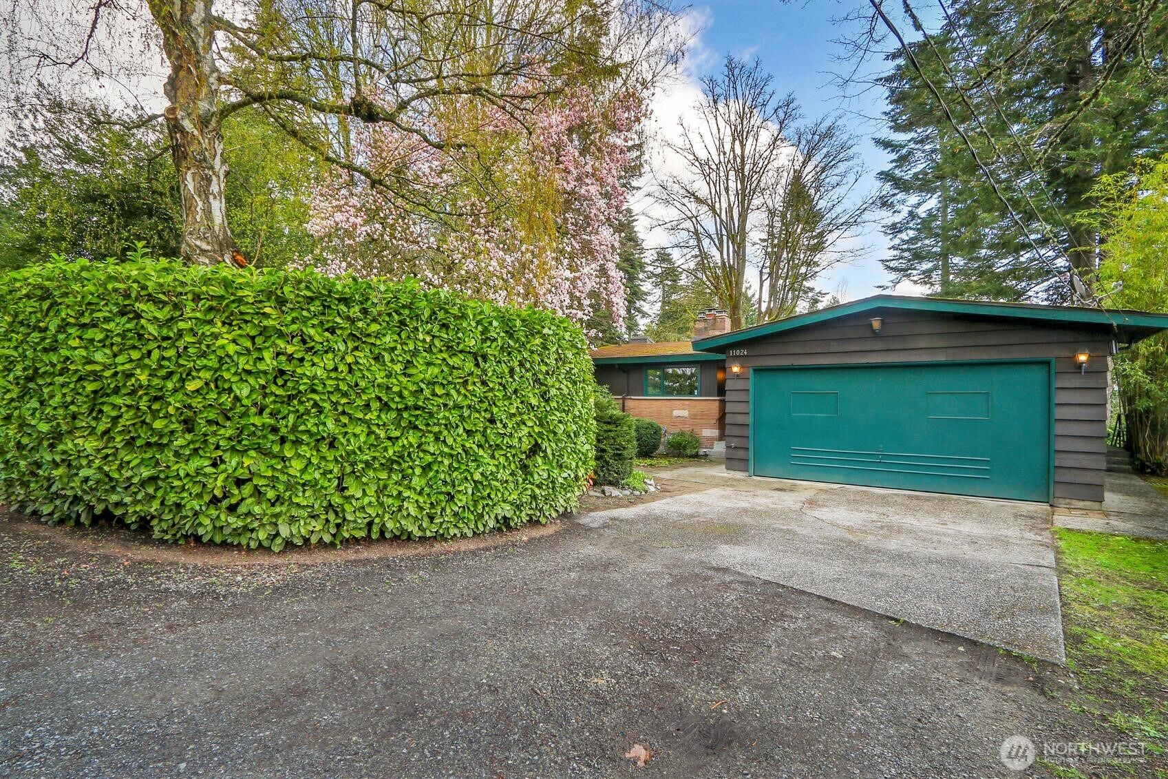 11024 27th Avenue NE