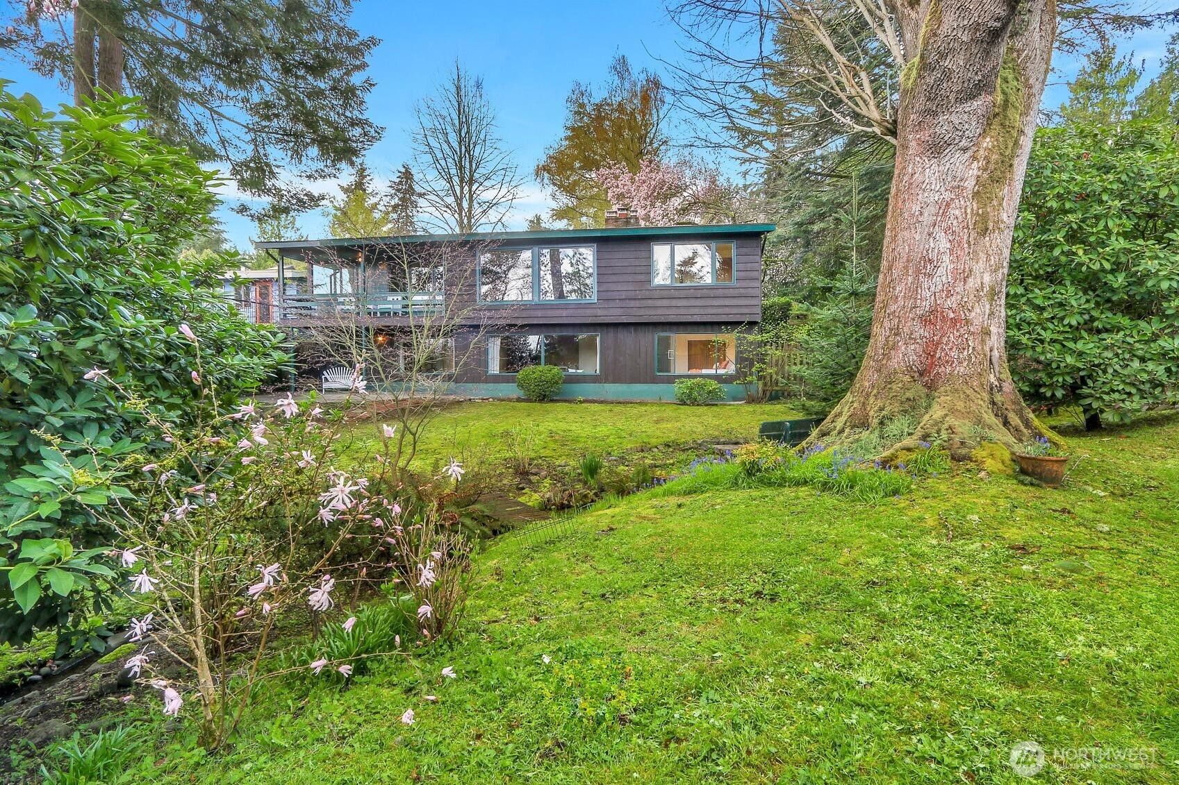 11024 27th Avenue NE