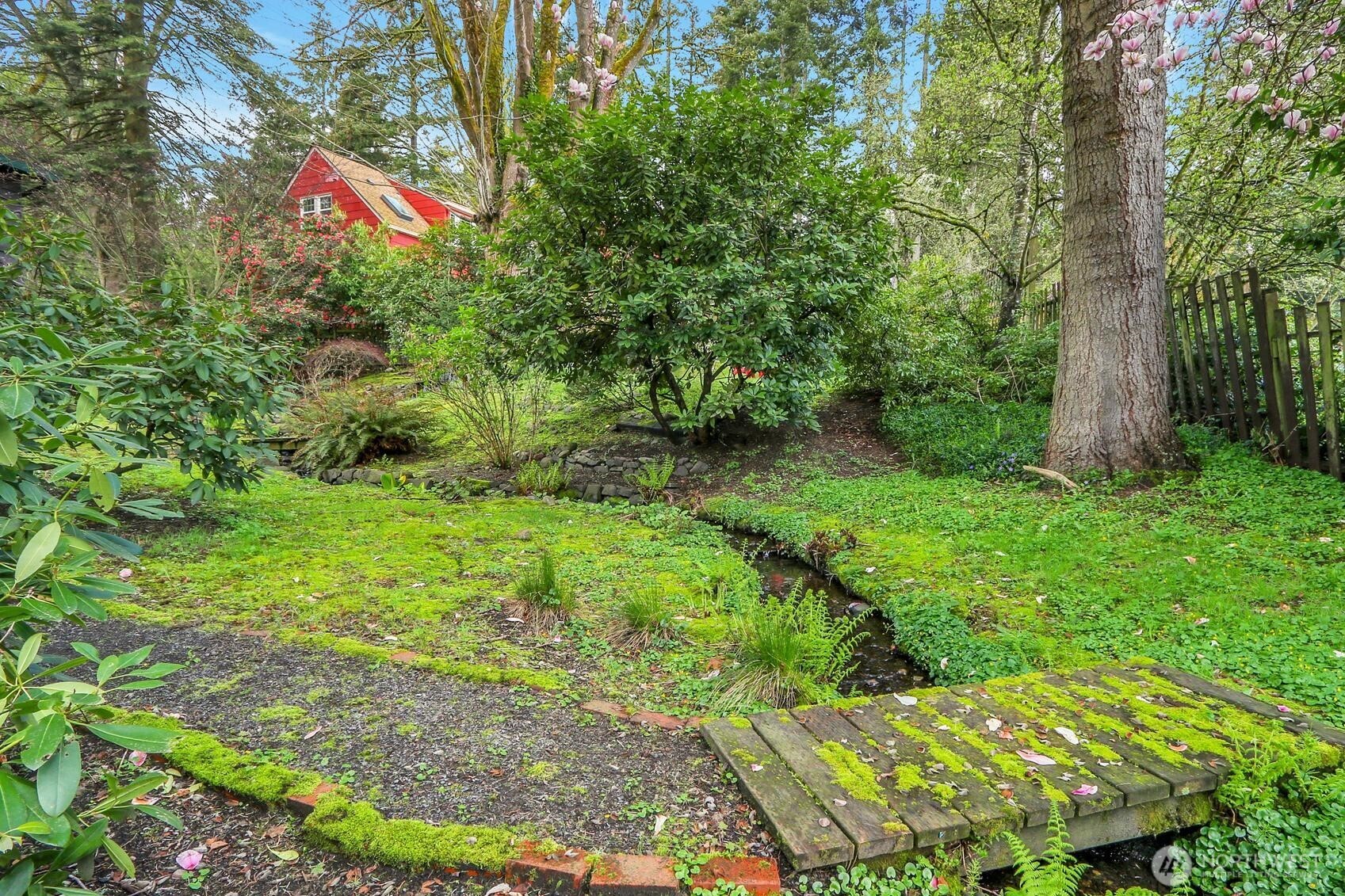 11024 27th Avenue NE