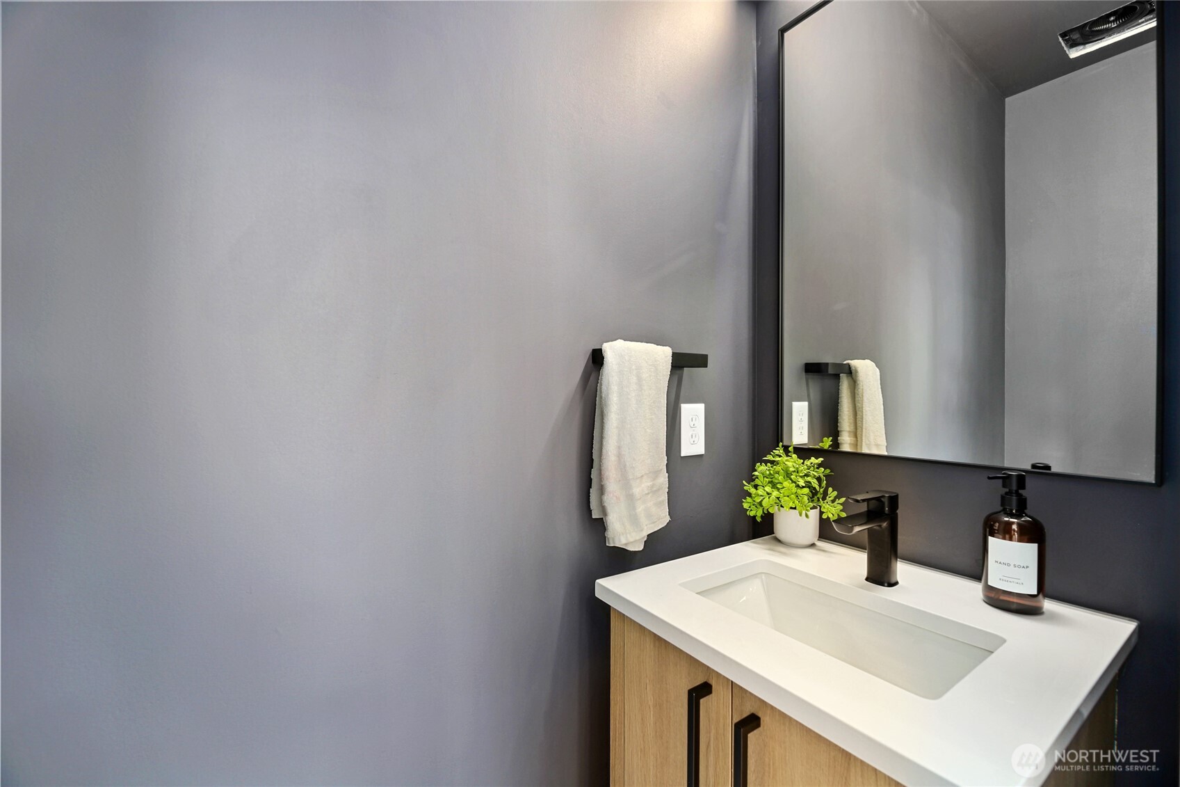 4517 44th Avenue SW Unit: Unit B