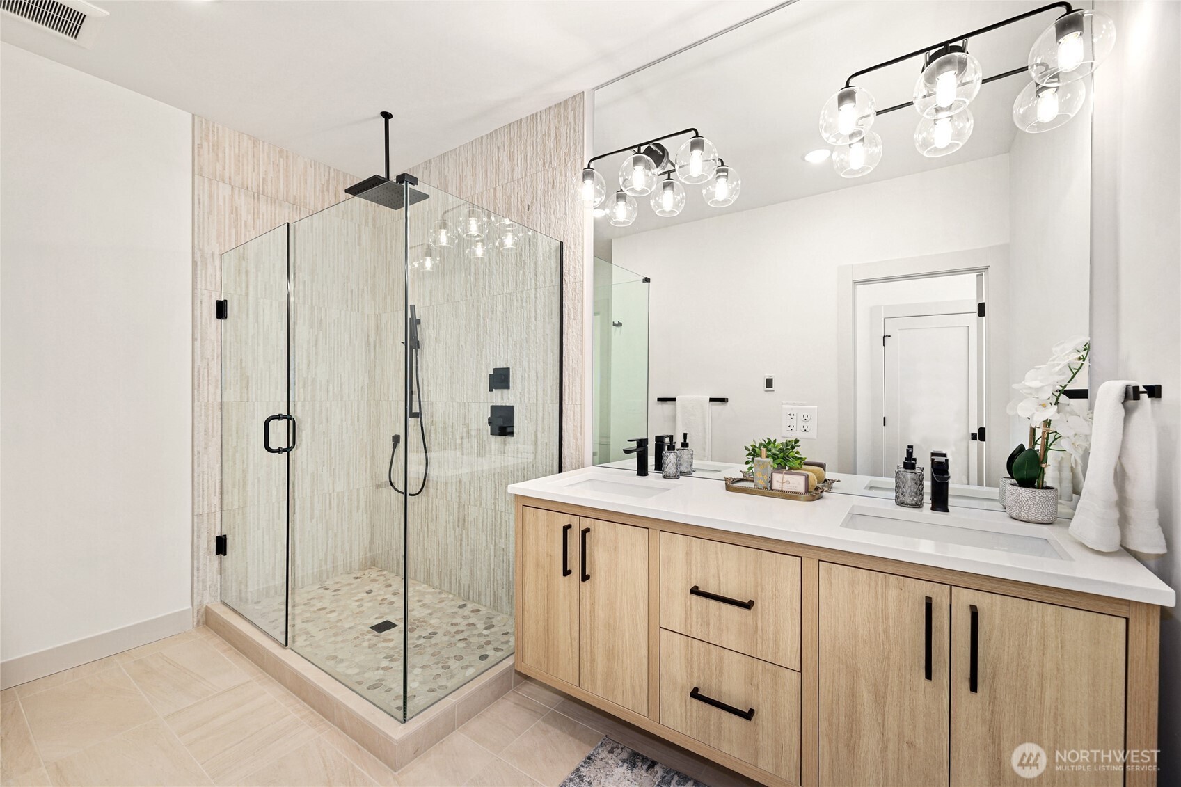 4517 44th Avenue SW Unit: Unit B