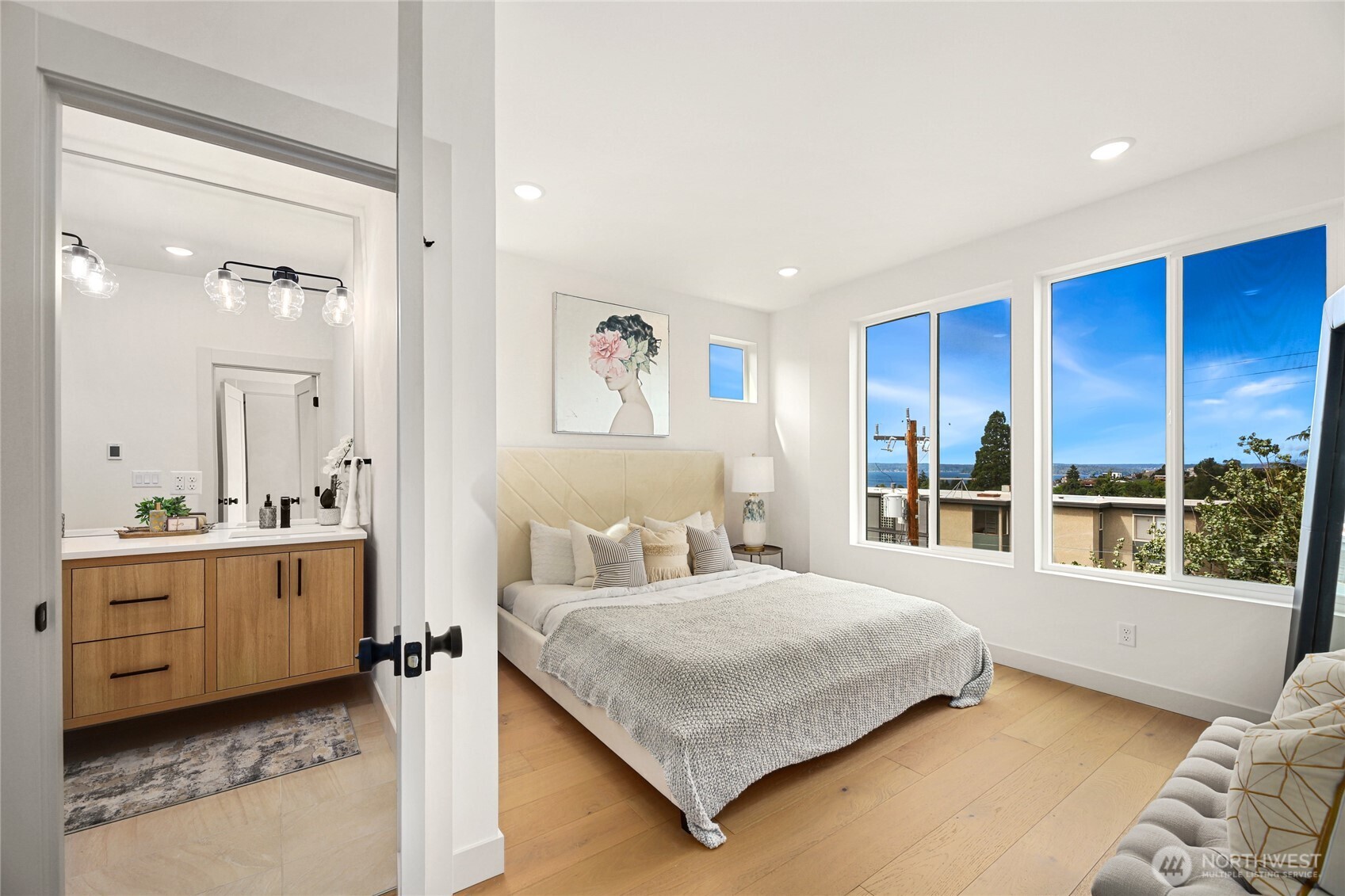 4517 44th Avenue SW Unit: Unit B