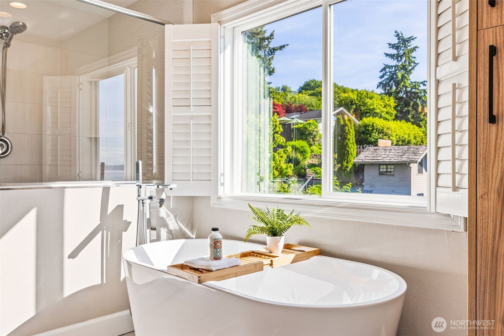 28440 Sound View Dr S