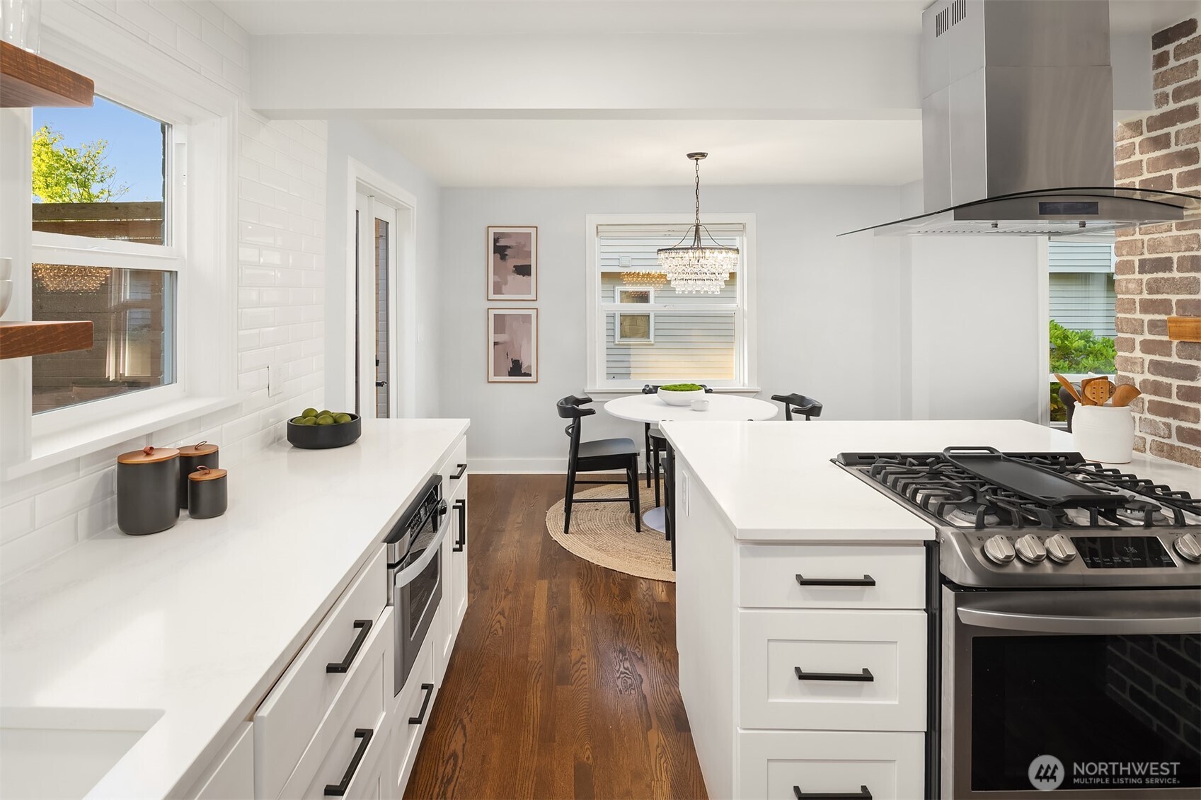 9021 Phinney Avenue N