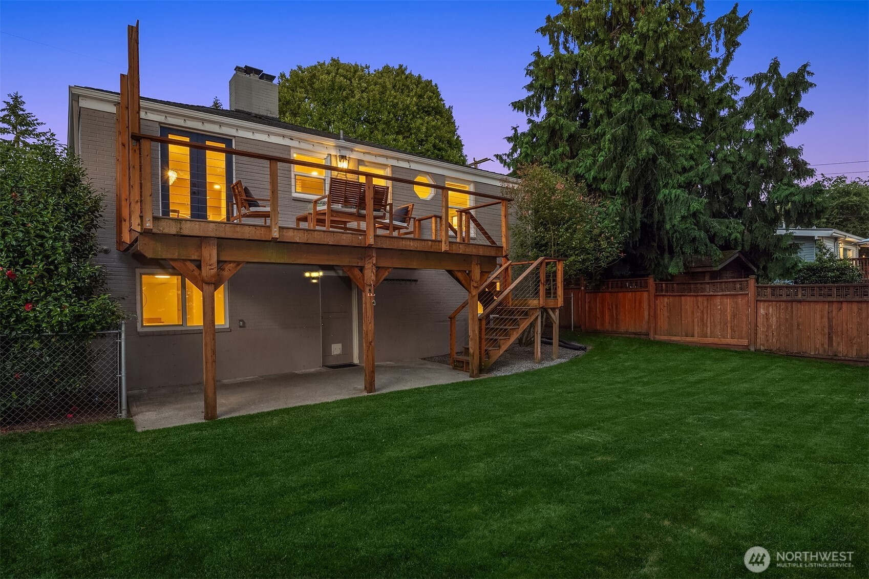 9021 Phinney Avenue N