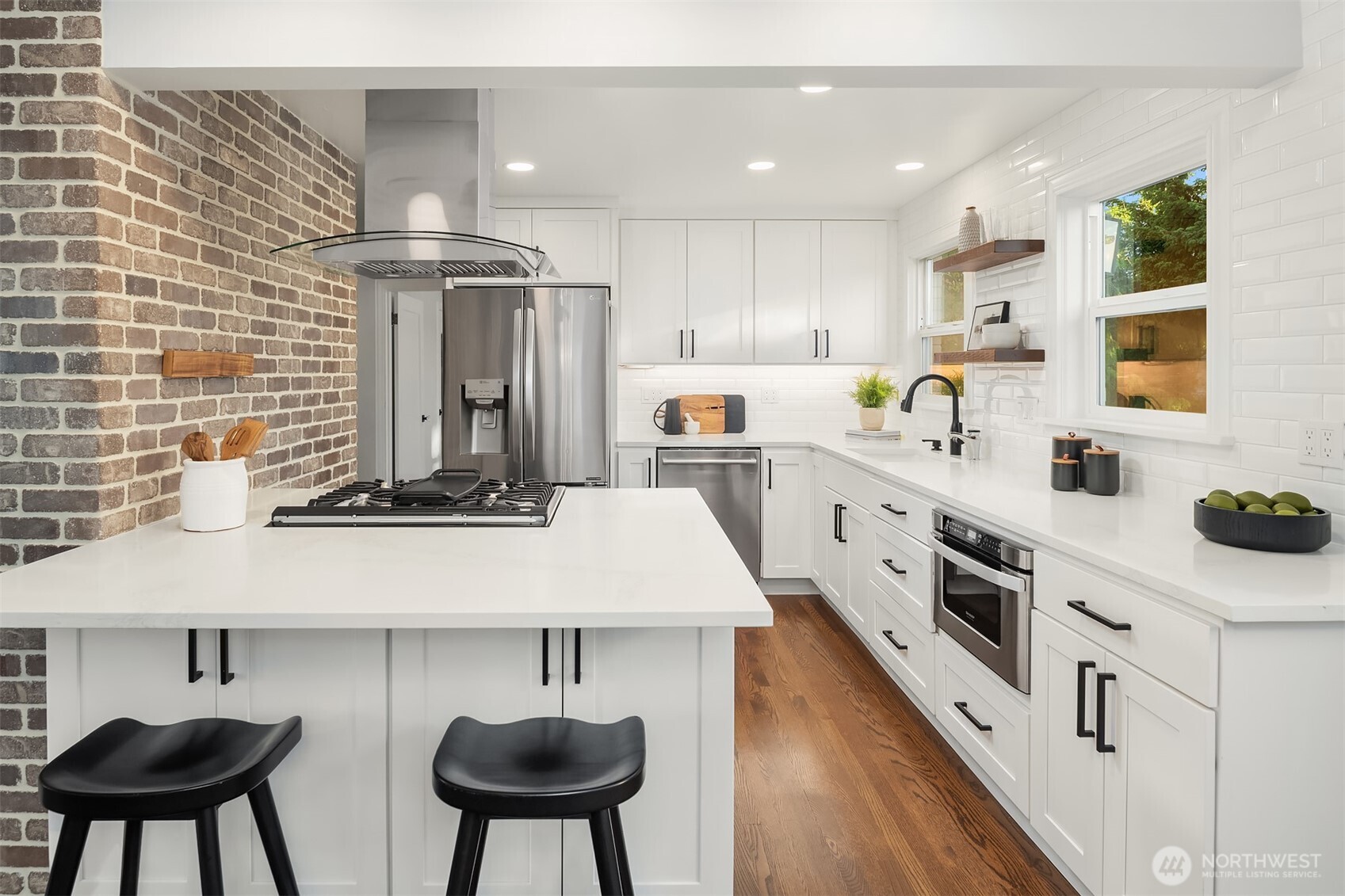 9021 Phinney Avenue N