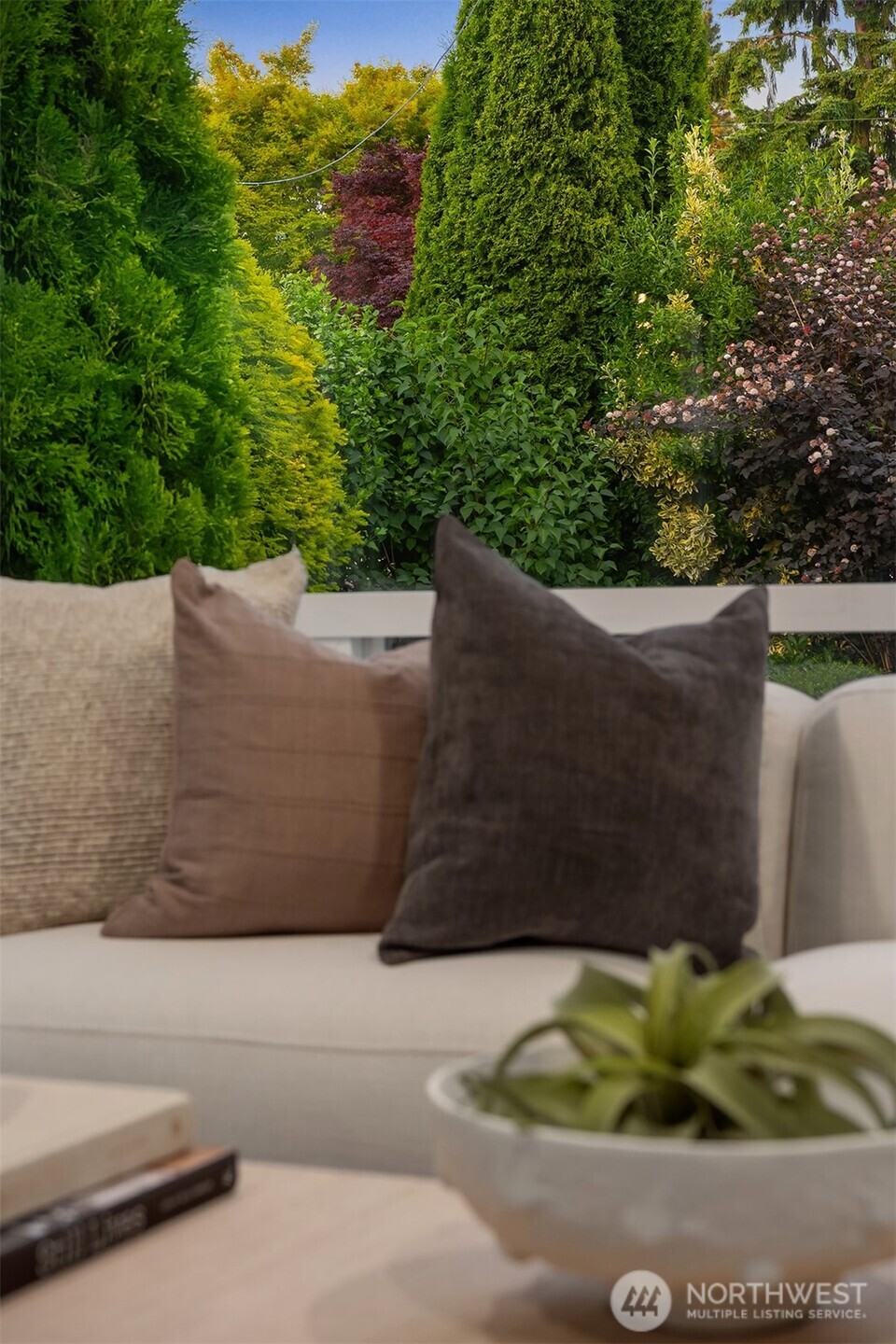 9021 Phinney Avenue N