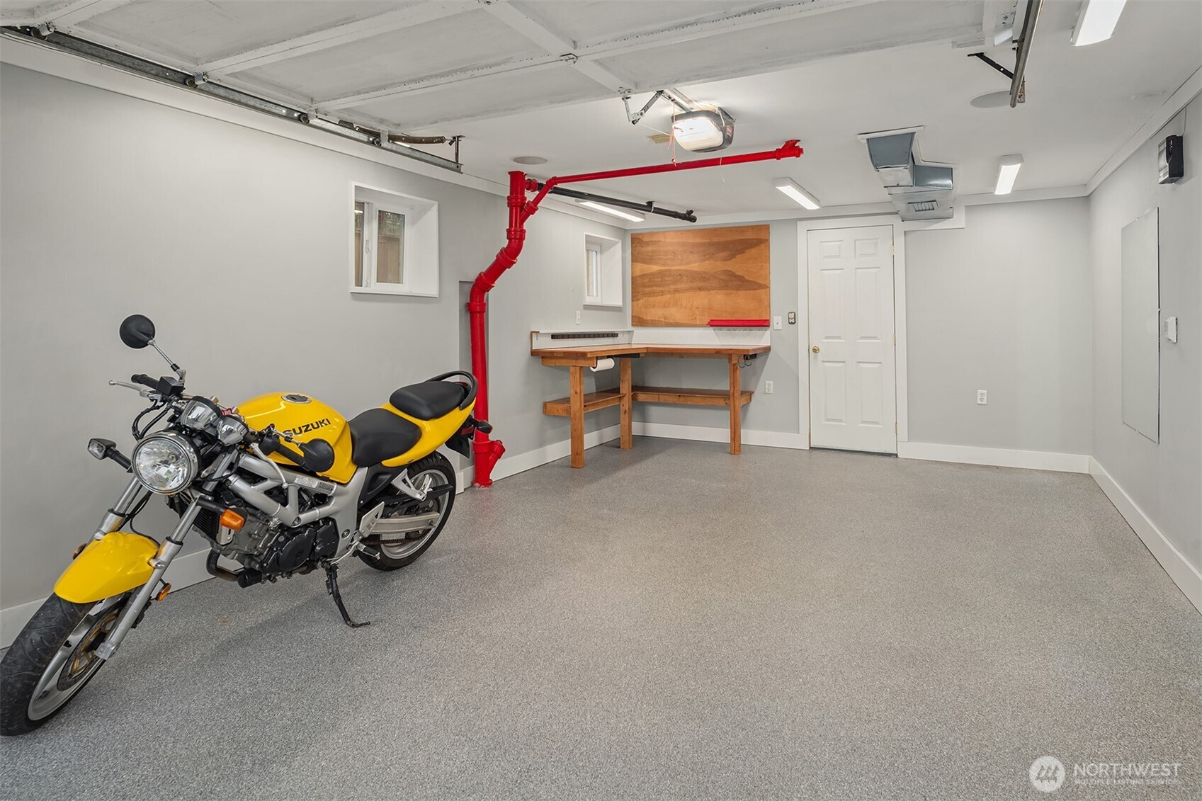 9021 Phinney Avenue N