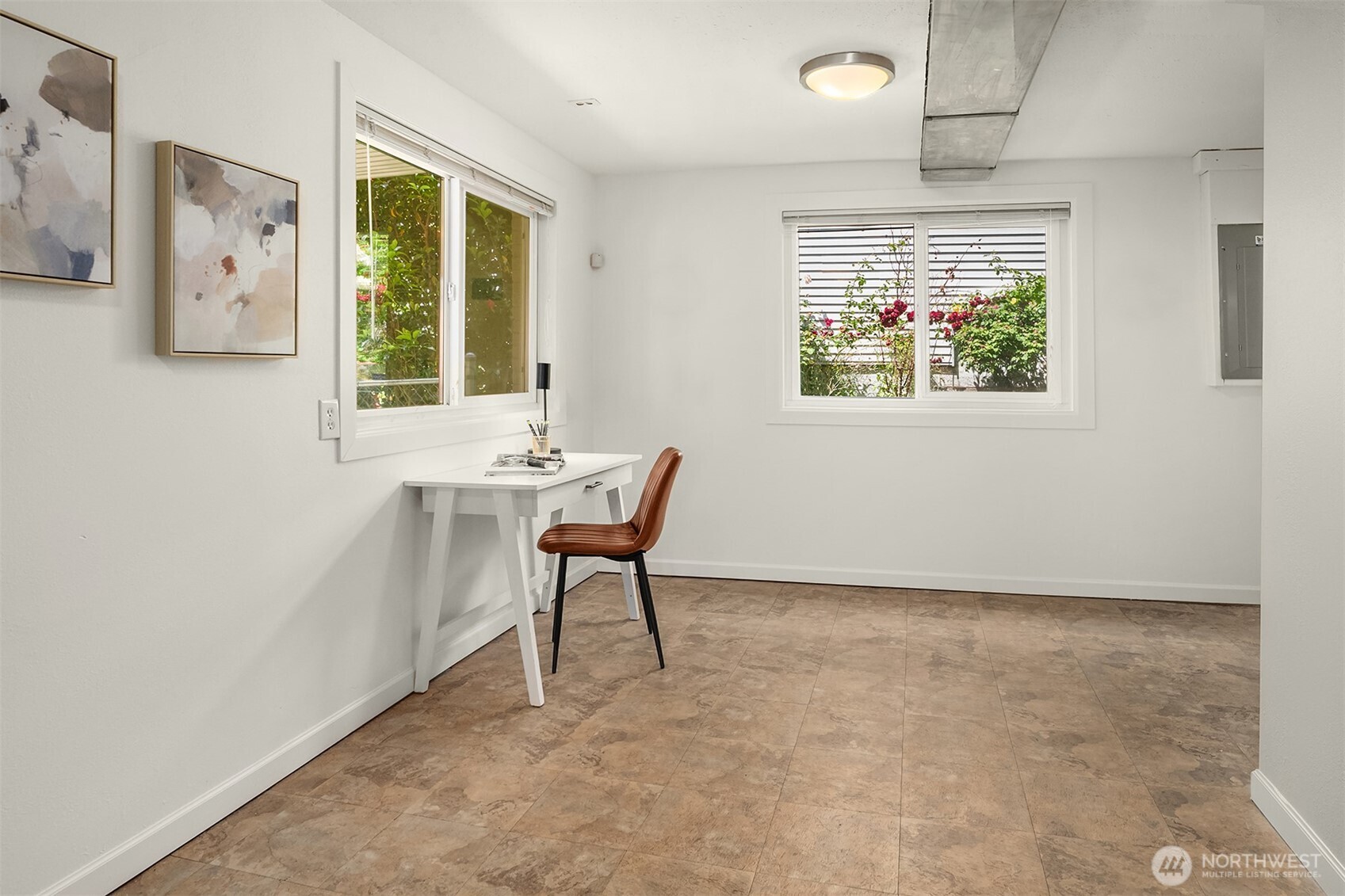 9021 Phinney Avenue N