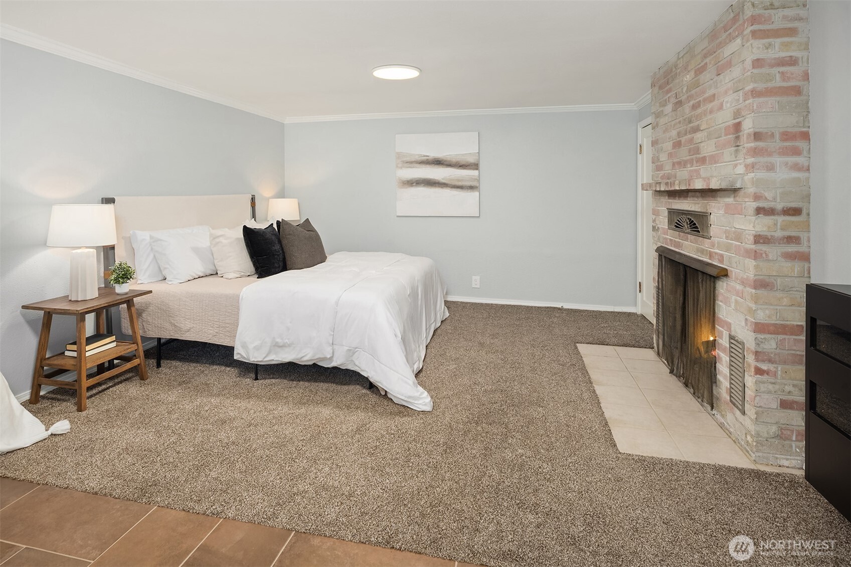 9021 Phinney Avenue N