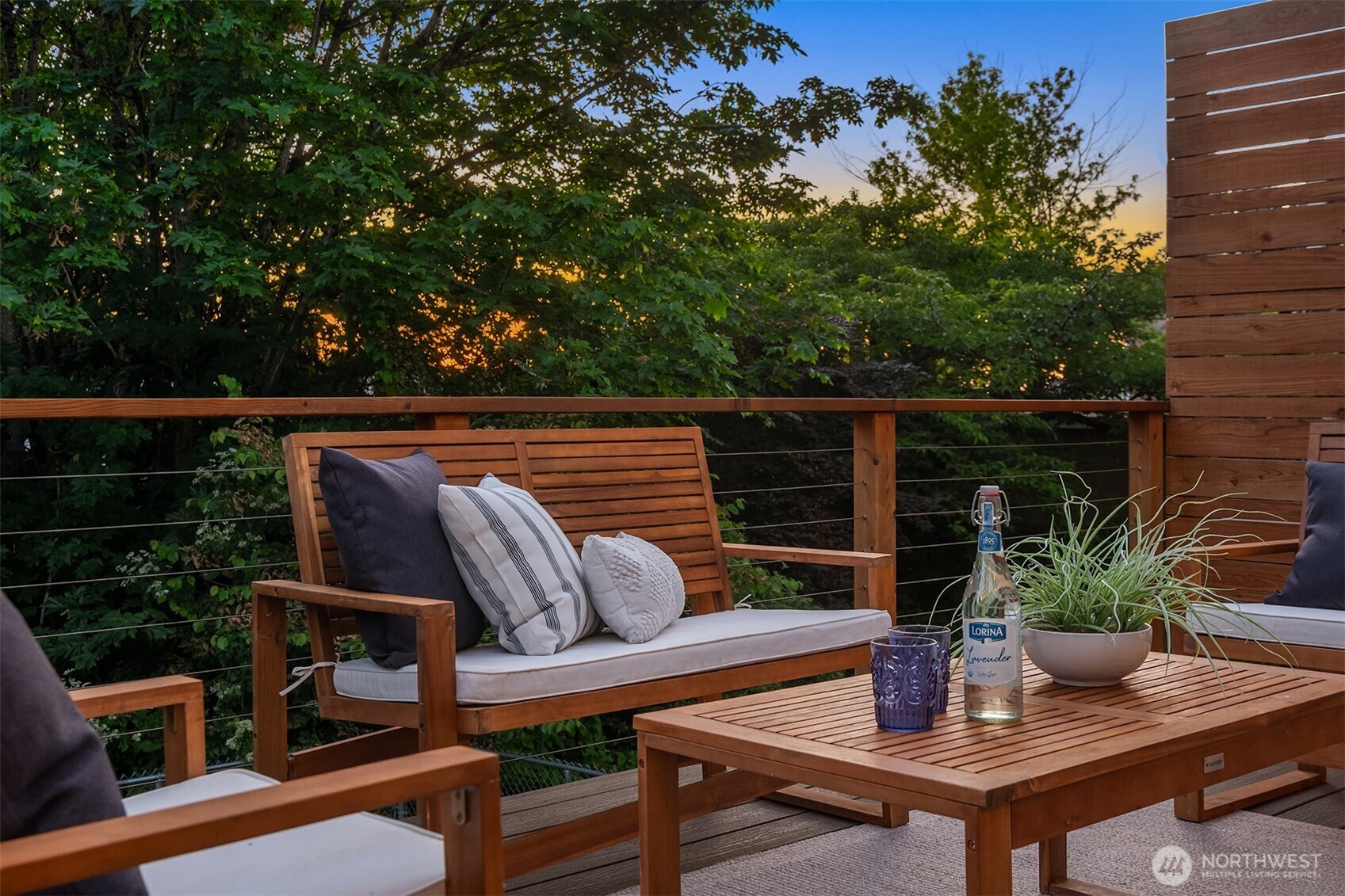 9021 Phinney Avenue N