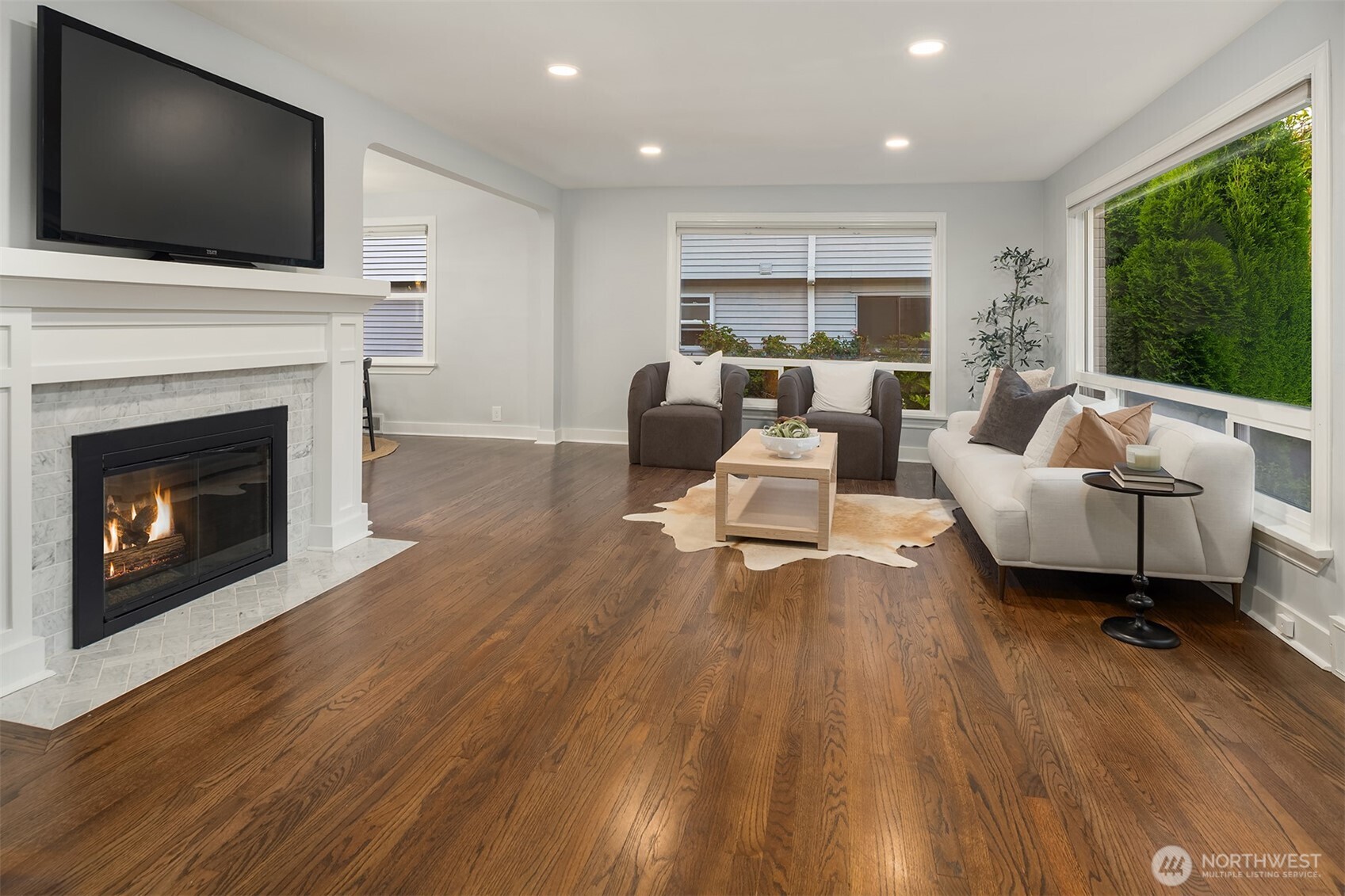 9021 Phinney Avenue N