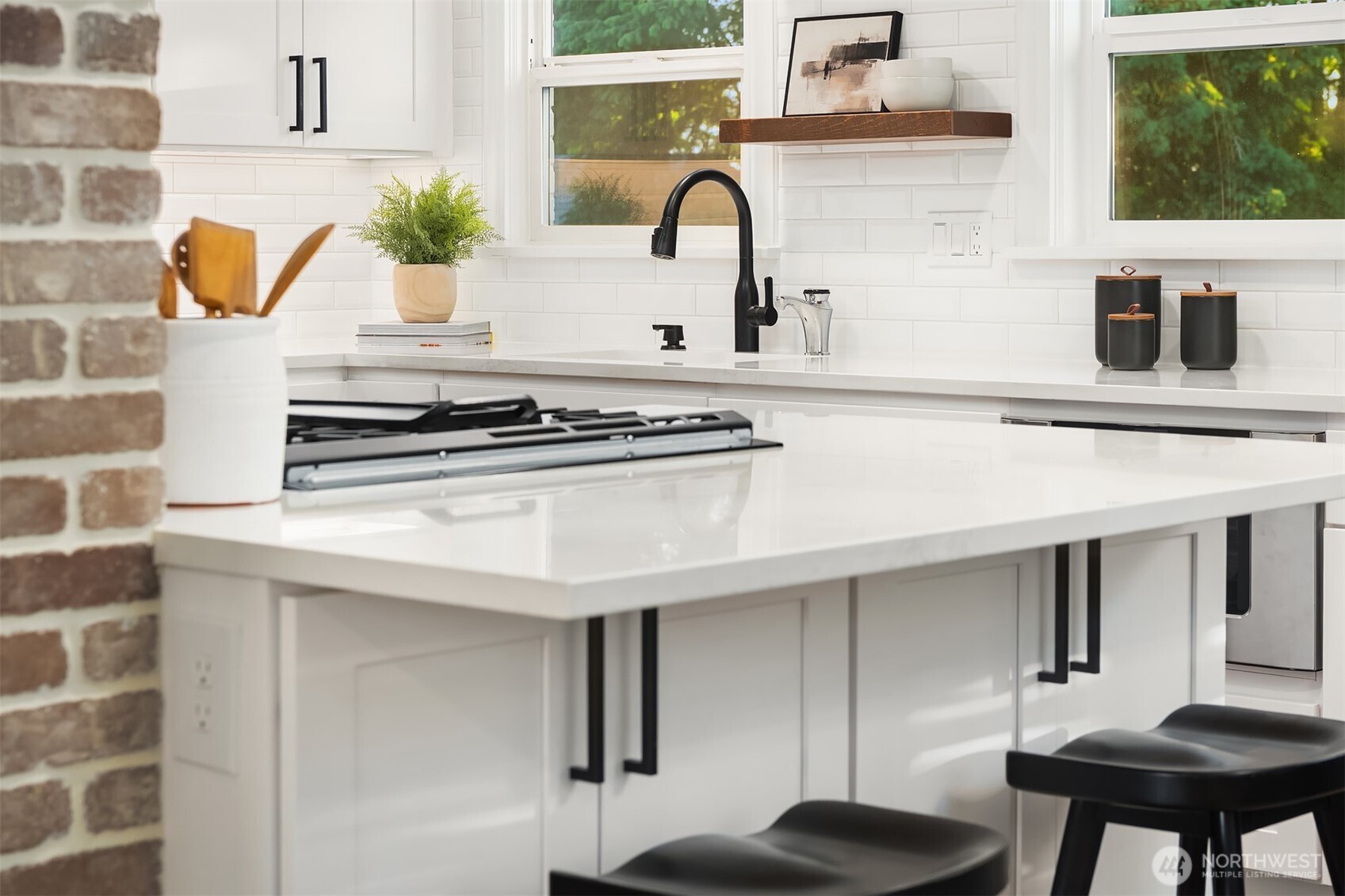 9021 Phinney Avenue N