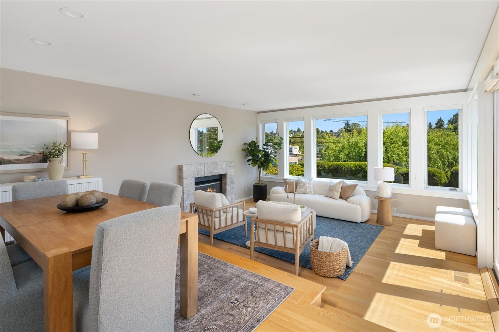 3904 W Sheridan Street