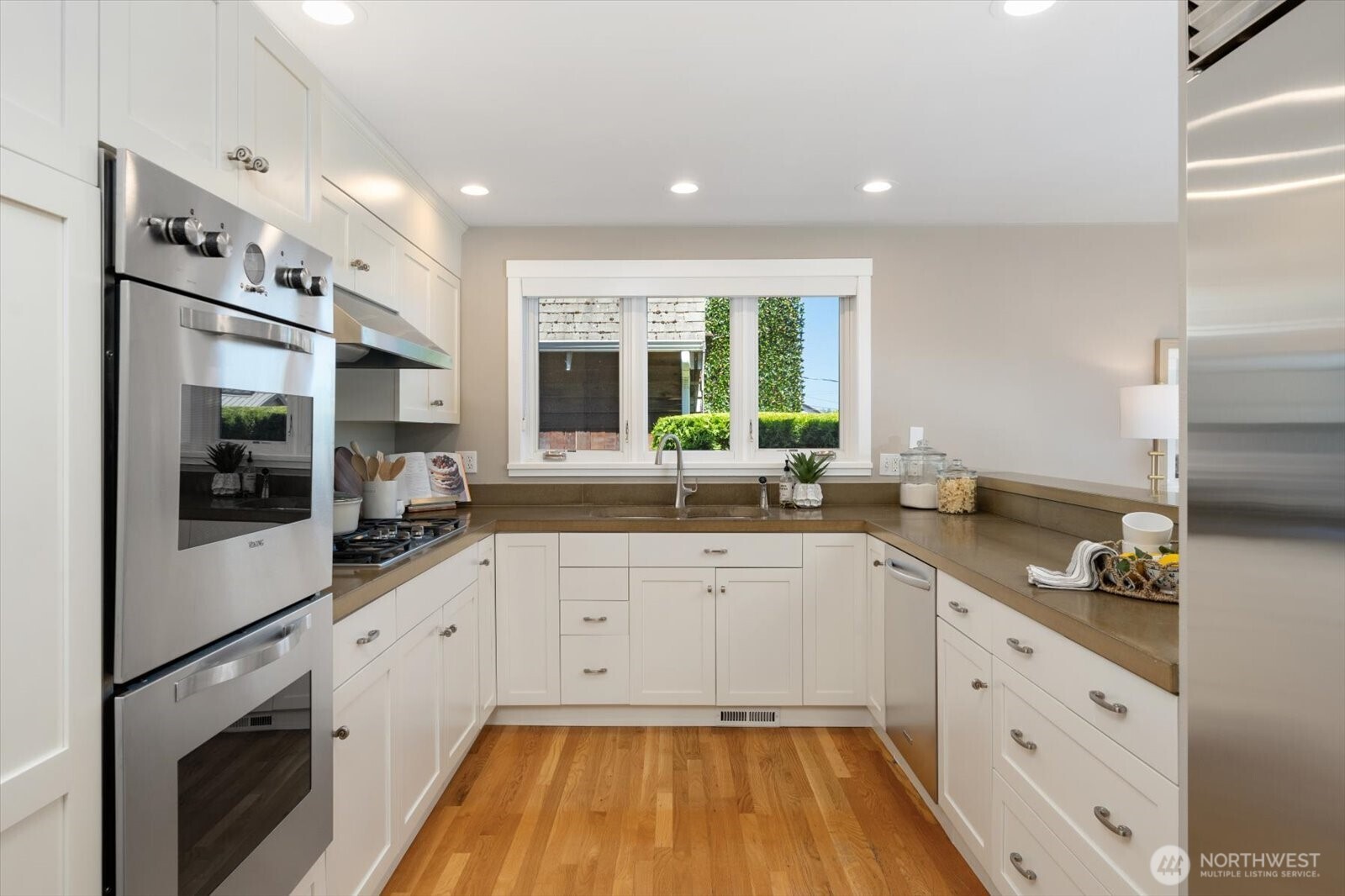 3904 W Sheridan Street