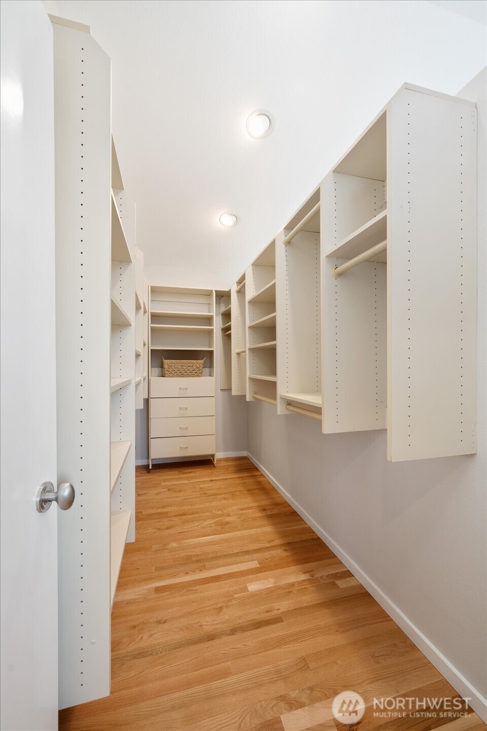 3904 W Sheridan Street