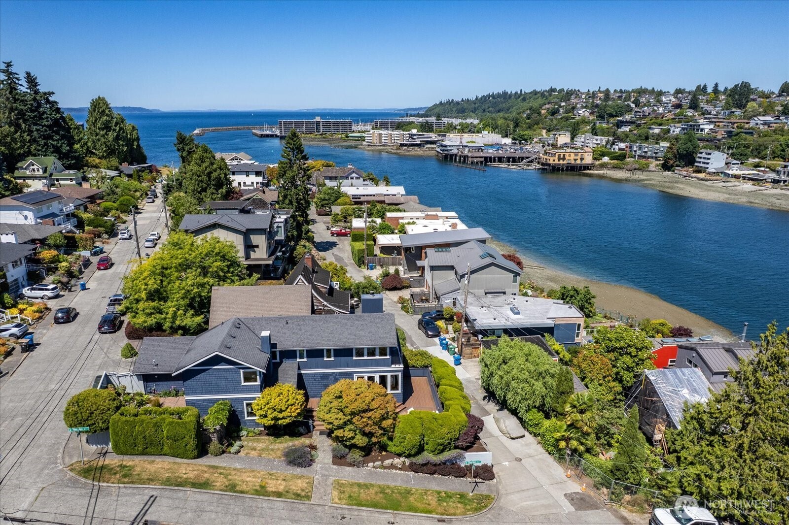 3904 W Sheridan Street