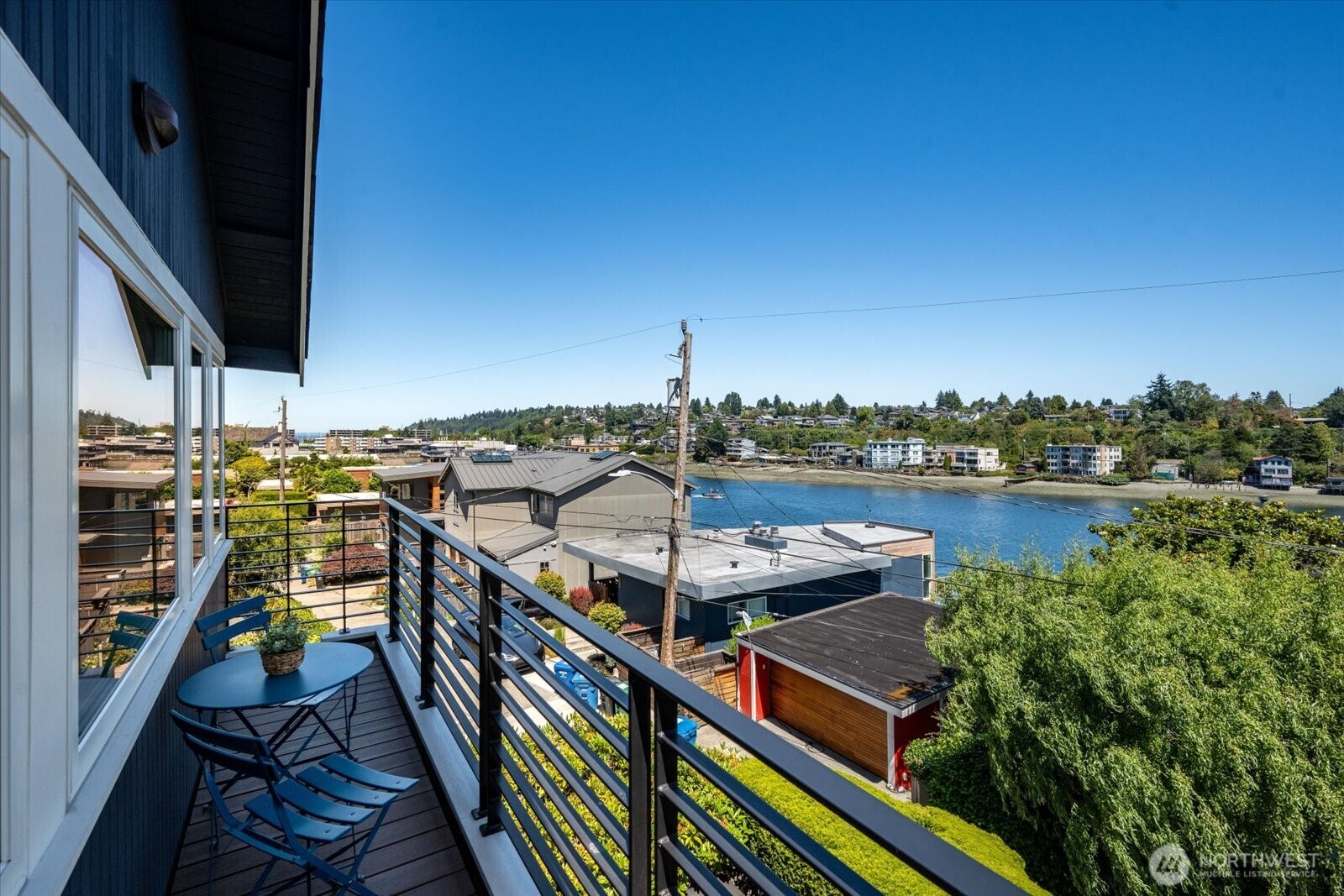 3904 W Sheridan Street