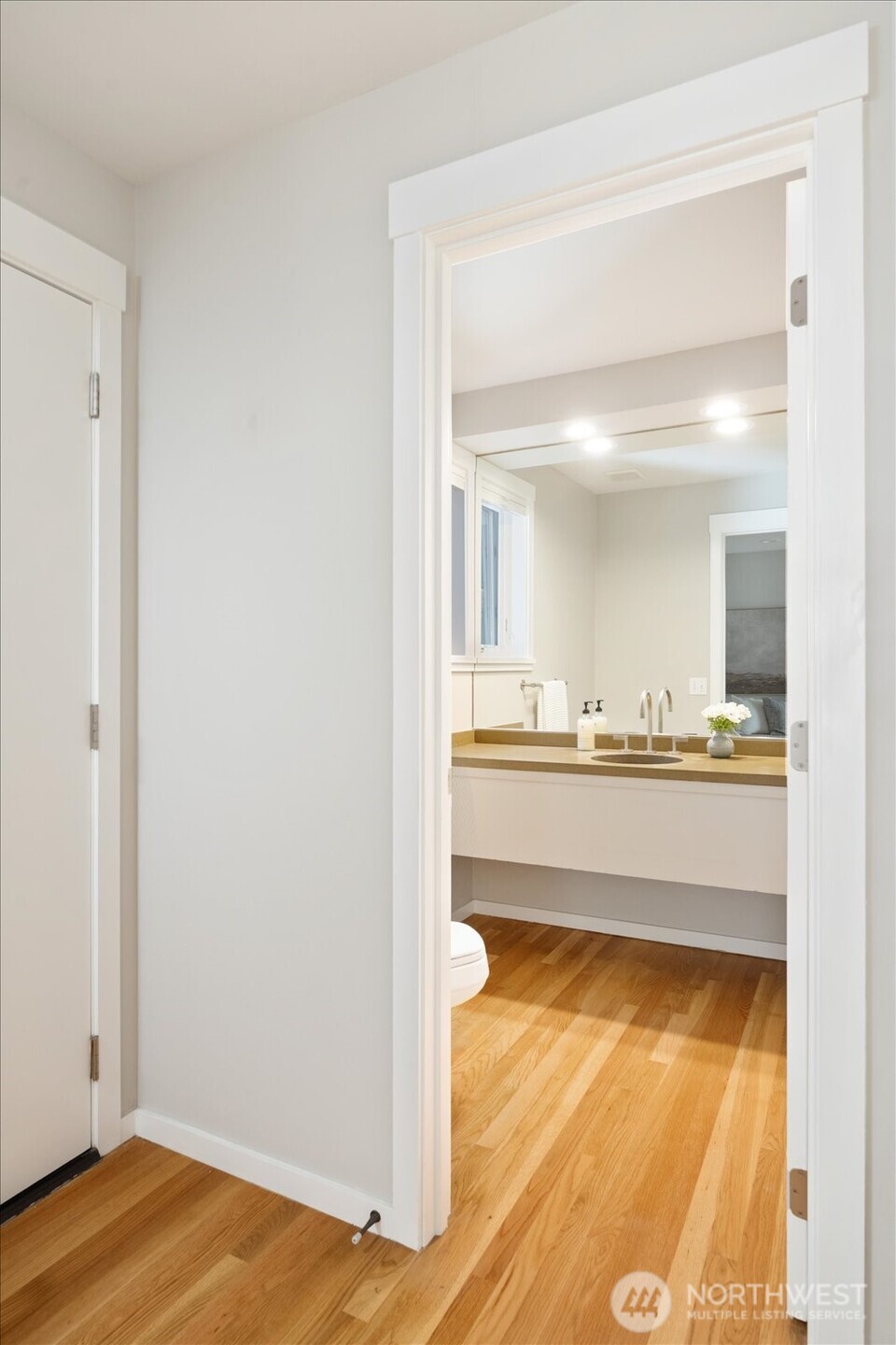 3904 W Sheridan Street