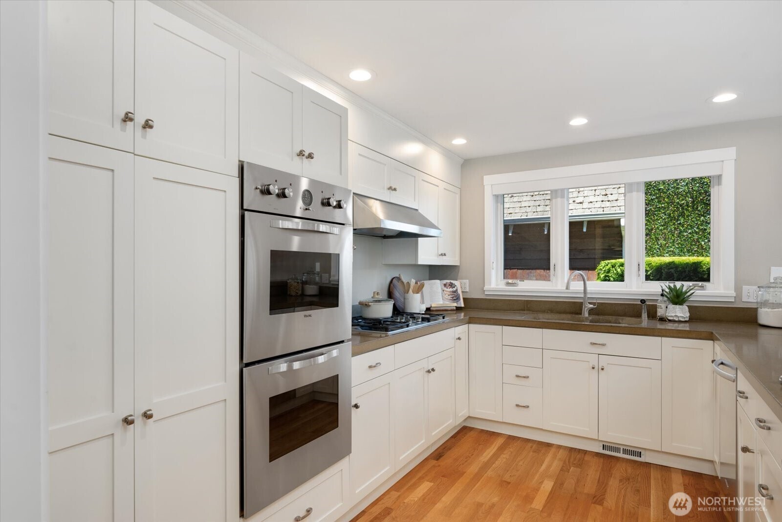 3904 W Sheridan Street