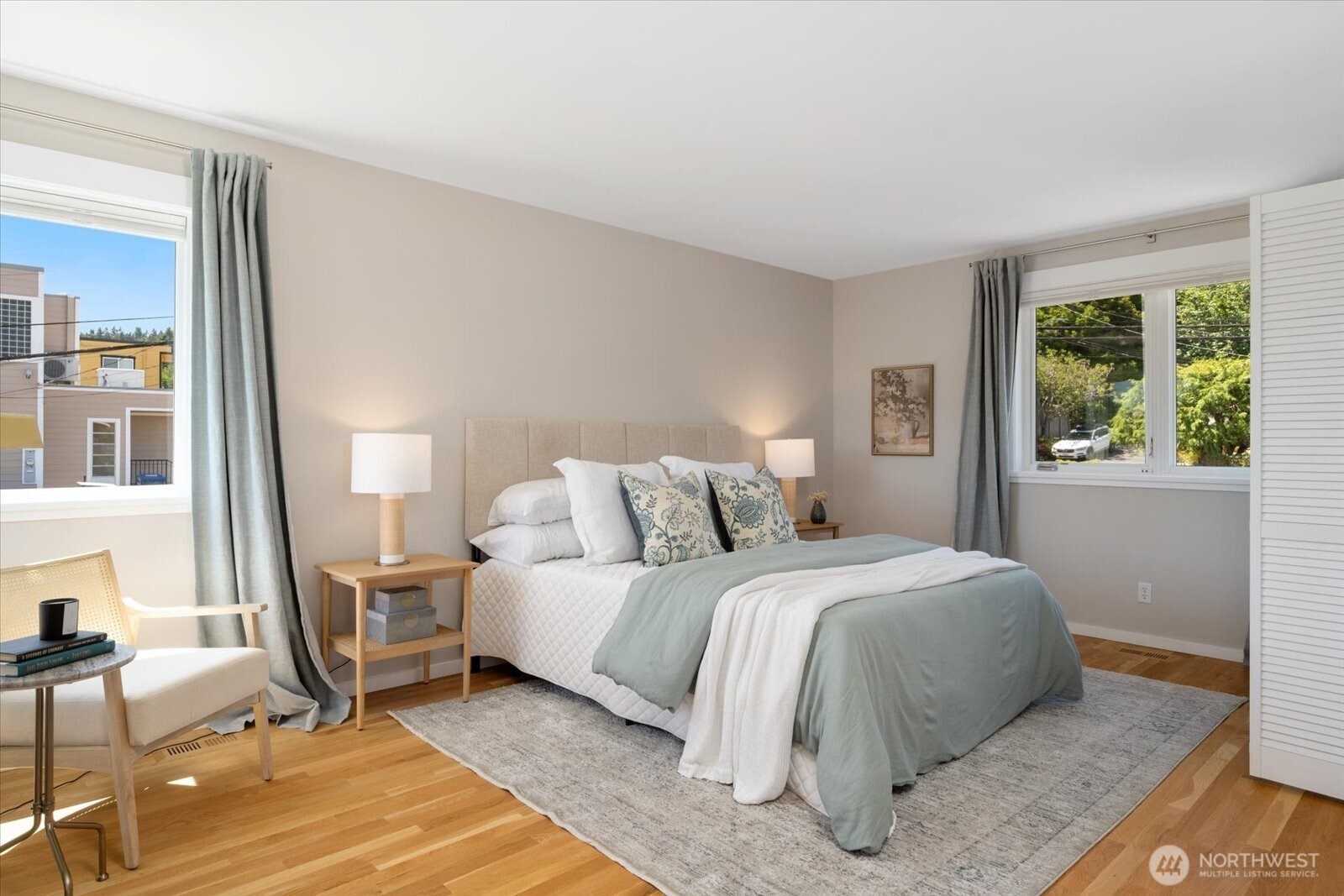 3904 W Sheridan Street