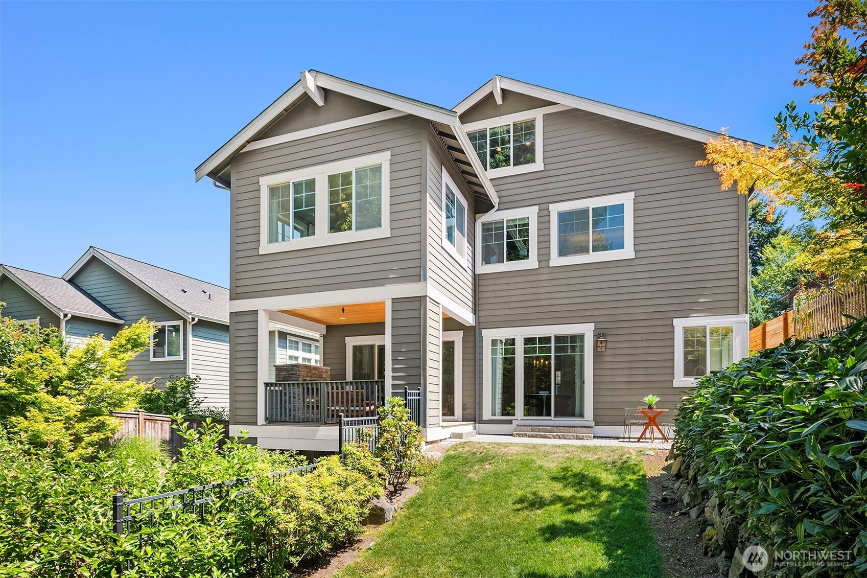 2907 Queen Anne Avenue N