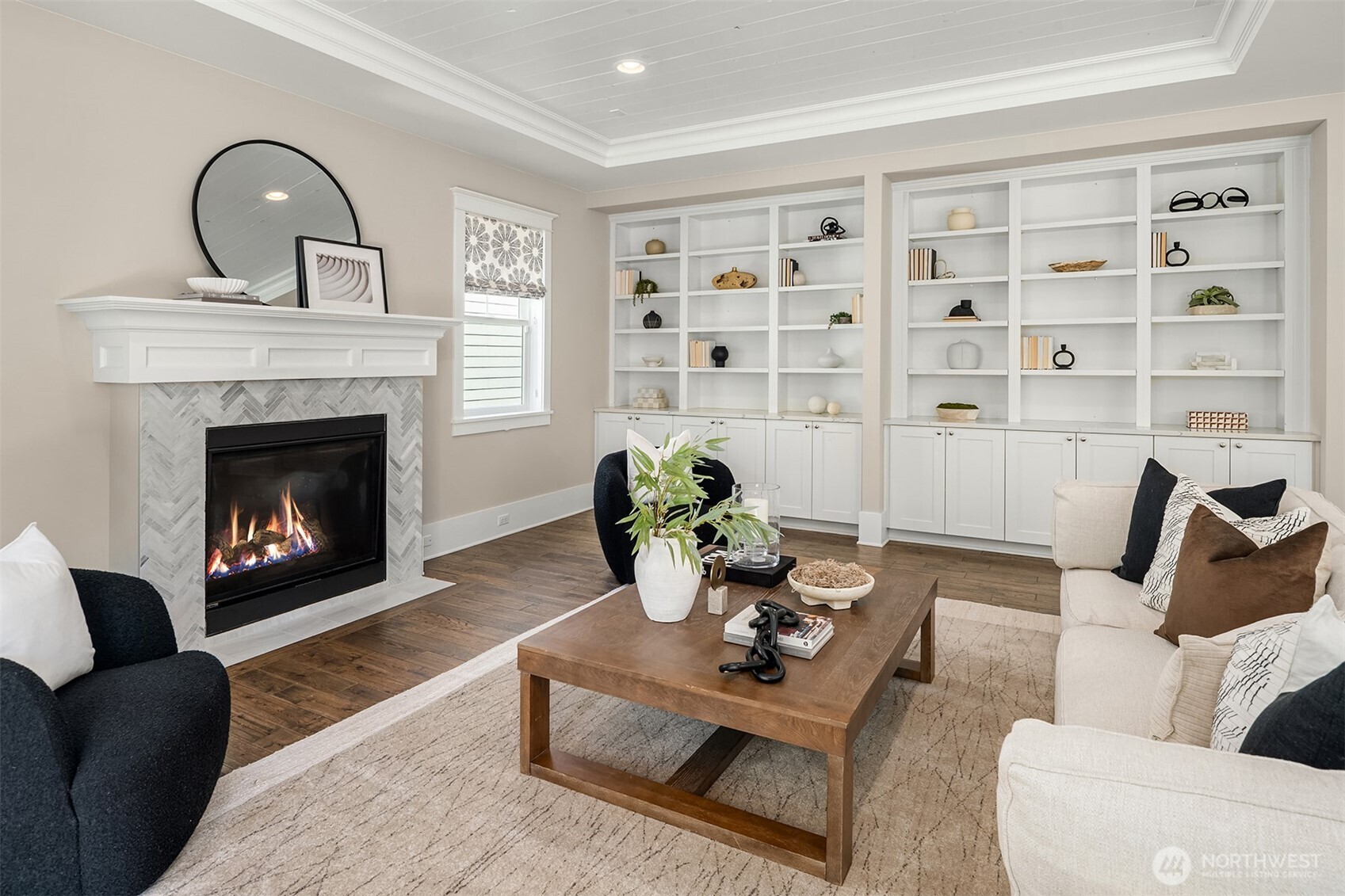 2907 Queen Anne Avenue N