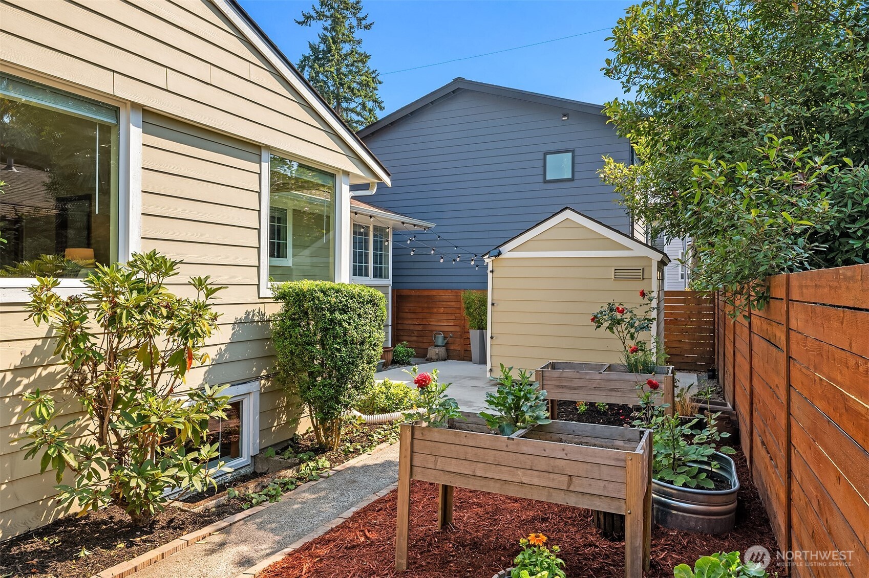 4207 SW Thistle Unit: A