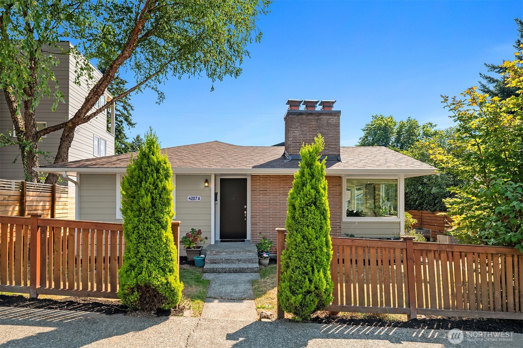 4207 SW Thistle Unit: A