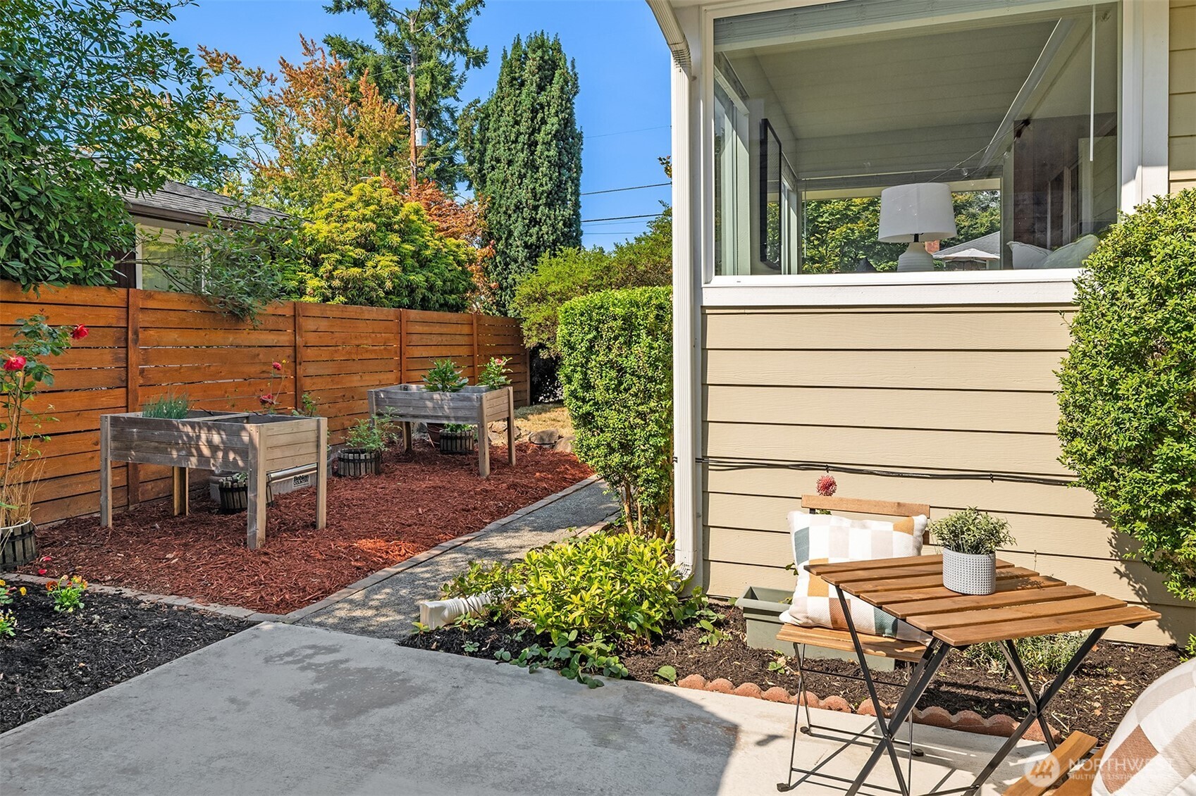 4207 SW Thistle Unit: A