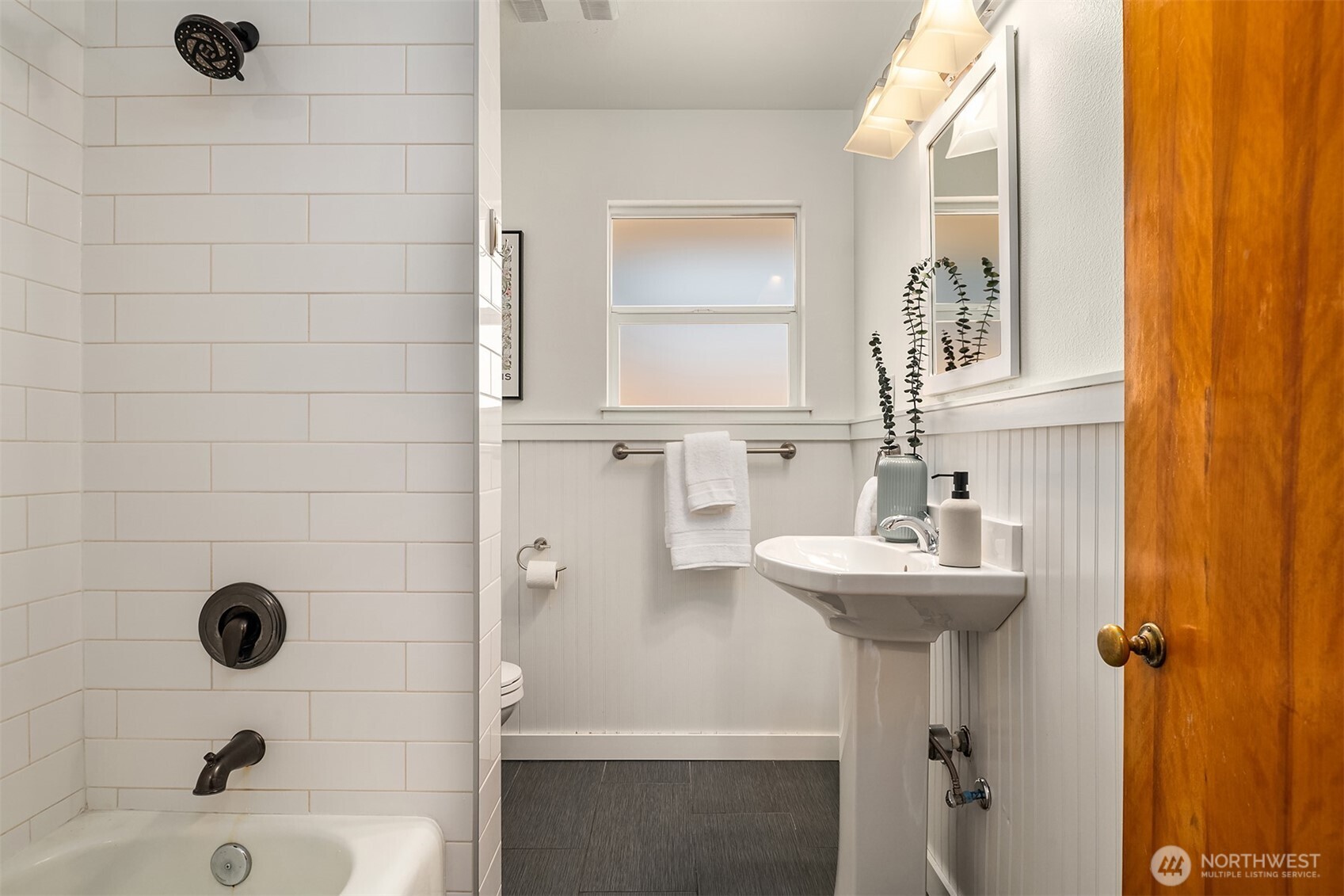 4207 SW Thistle Unit: A