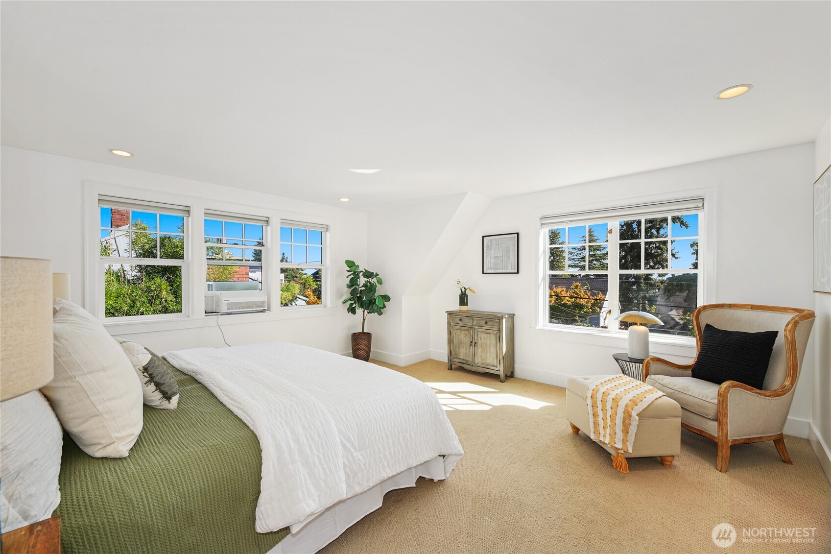 3421 Belvidere Avenue SW