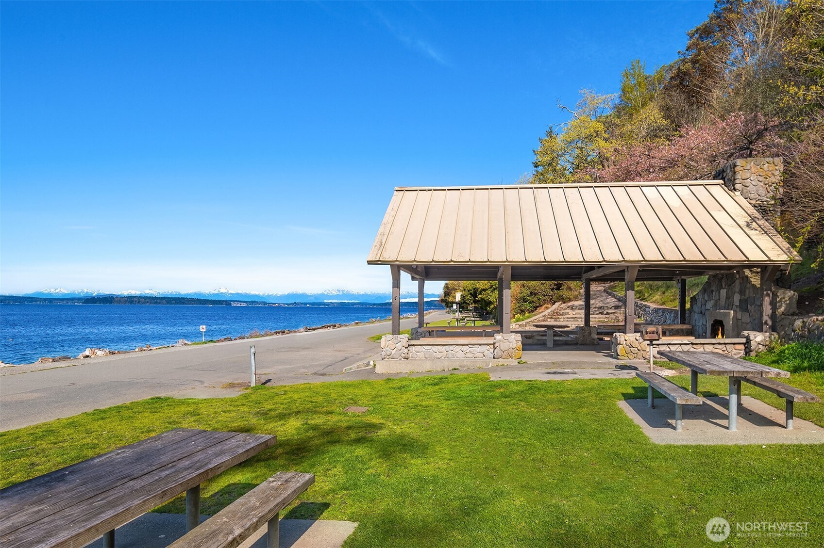 9165 45th Avenue SW Unit: 2