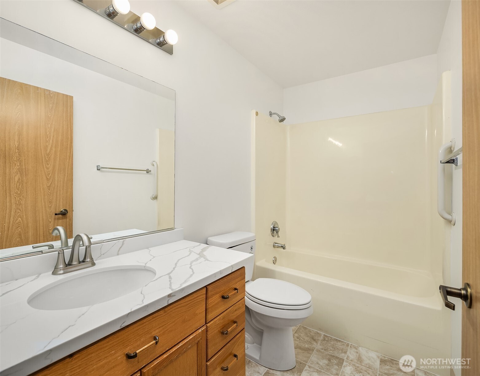 1750 152nd Avenue NE Unit: E311