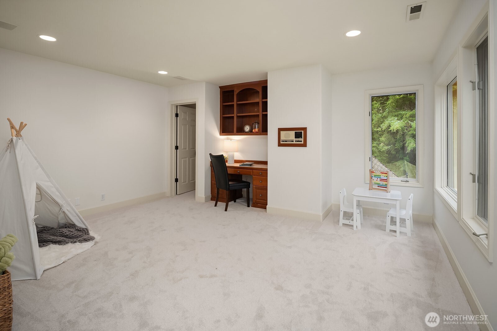 3533 262nd Avenue SE