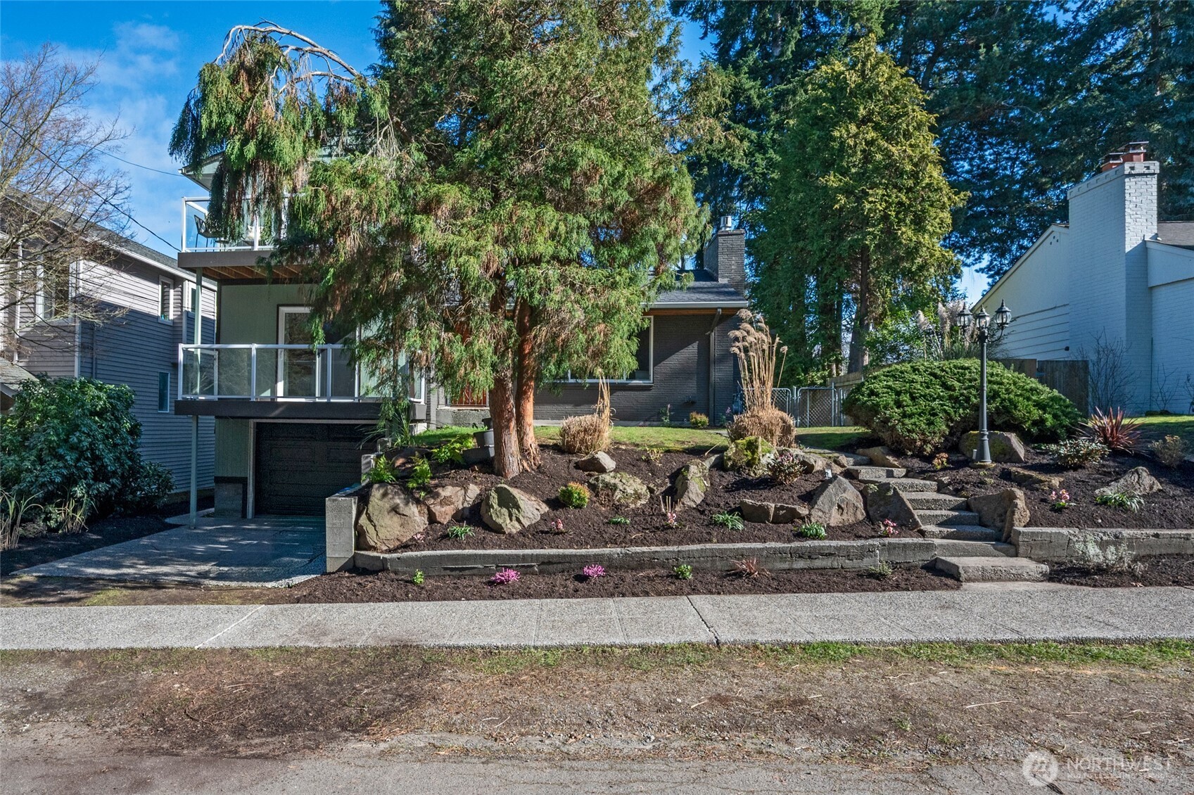 4570 36th Avenue W