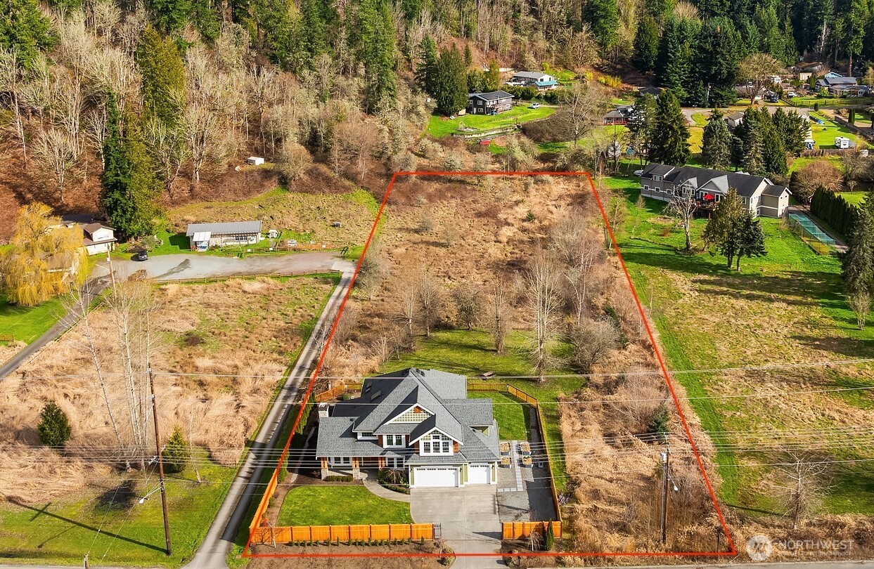 8202 196th Avenue NE