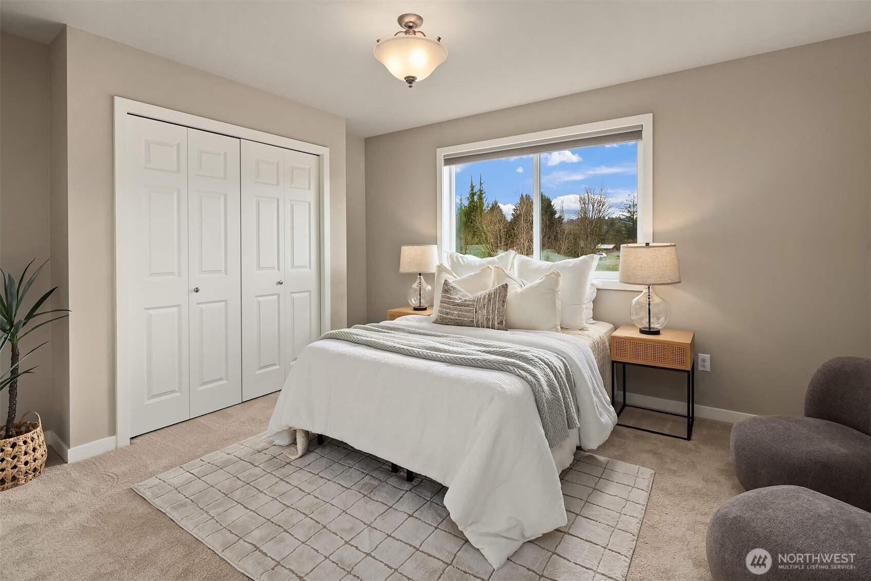 8202 196th Avenue NE