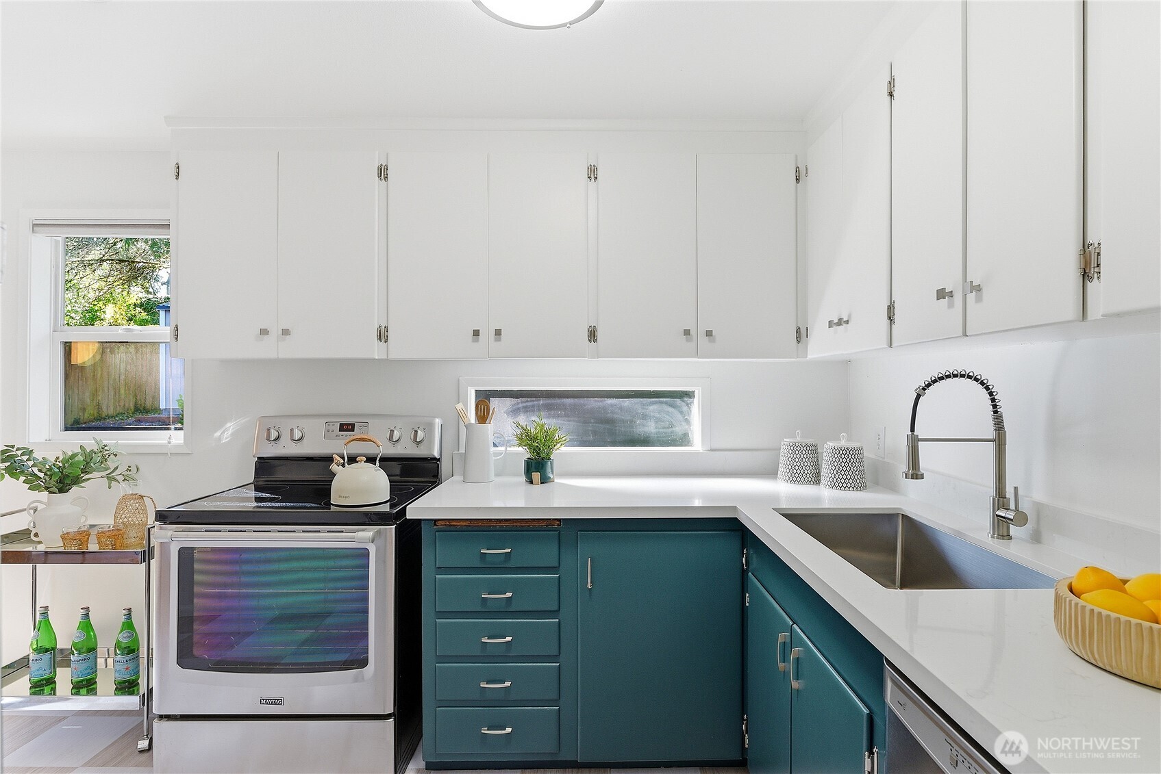 18709 12th Ave NE