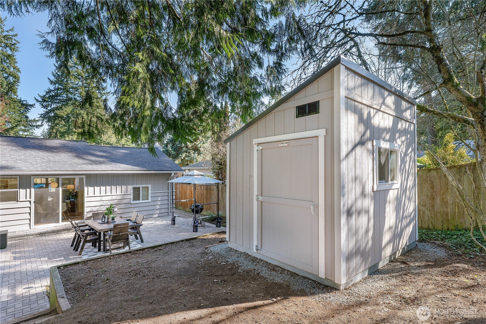 18709 12th Ave NE