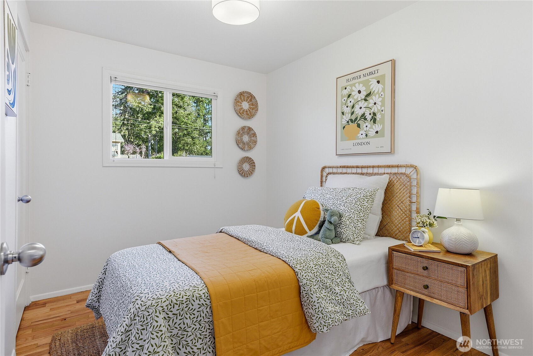 18709 12th Ave NE