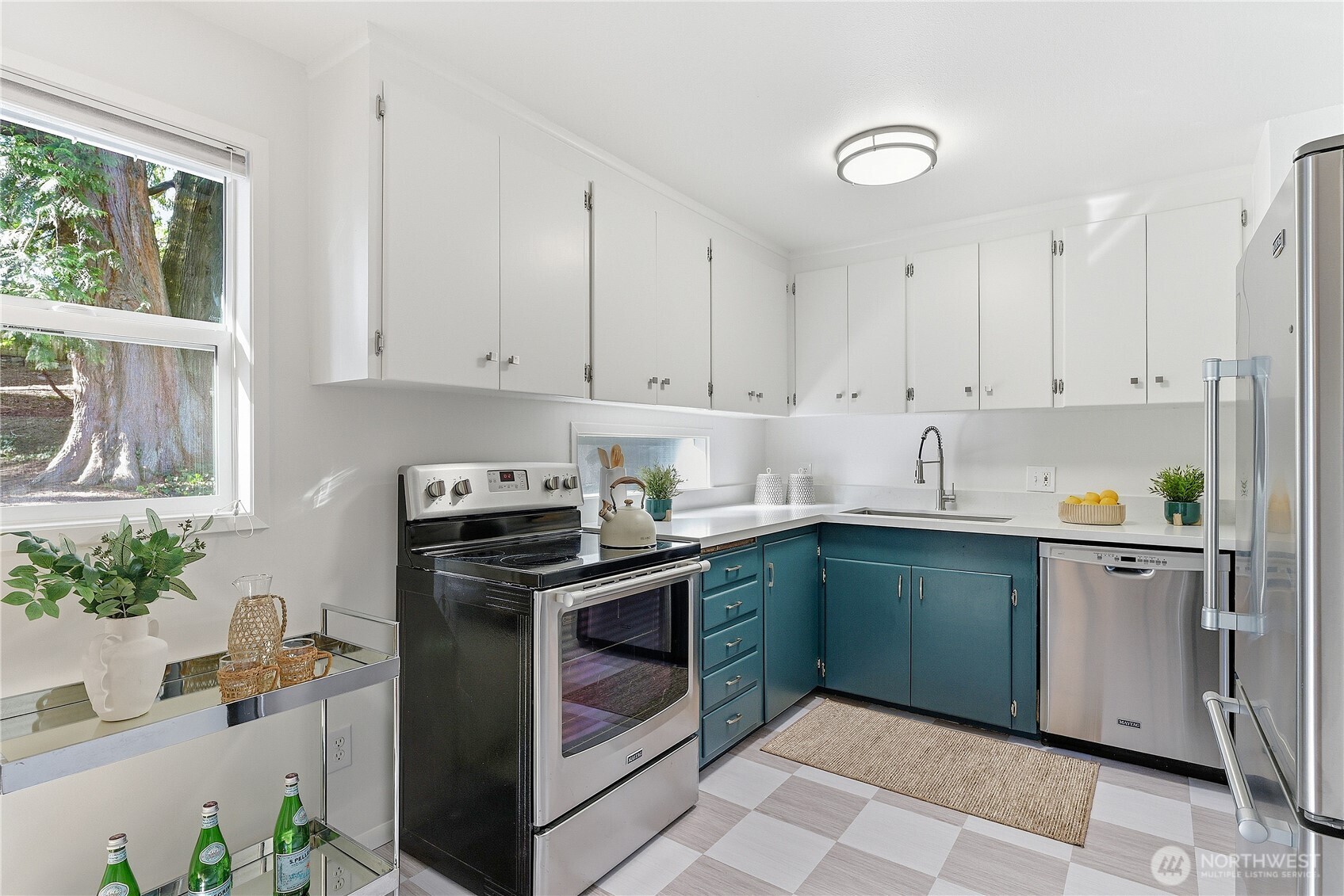 18709 12th Ave NE
