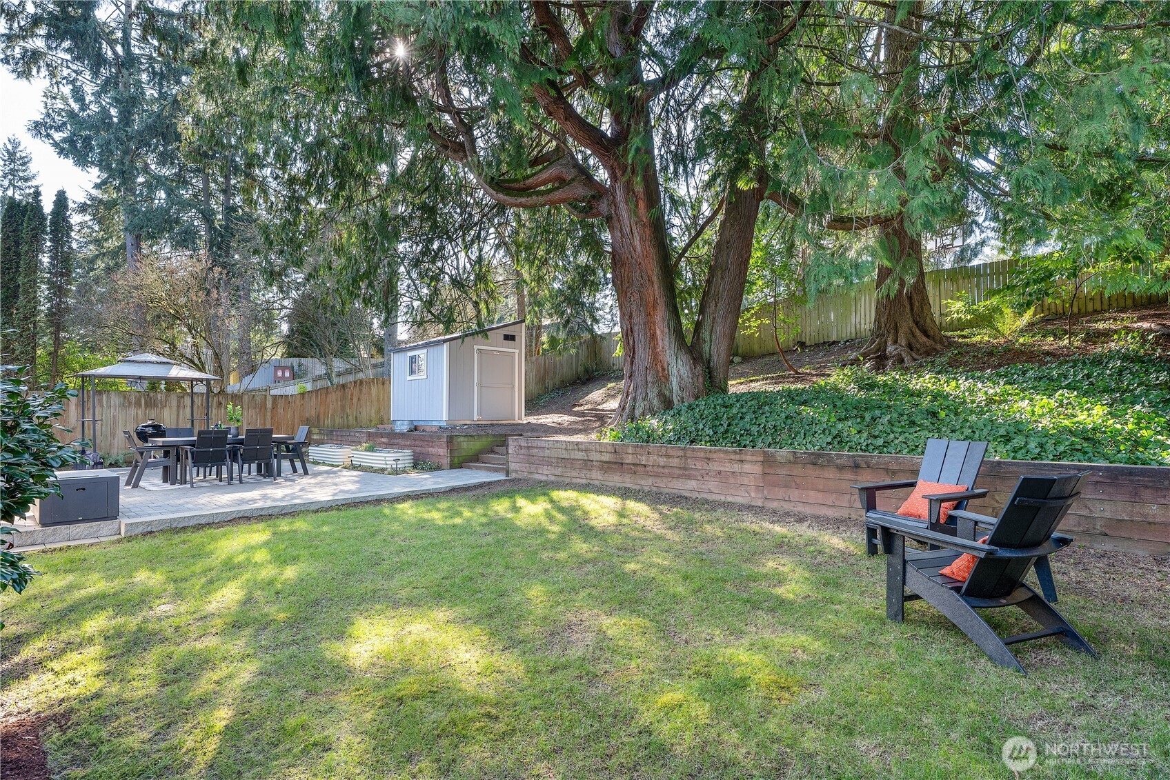 18709 12th Ave NE
