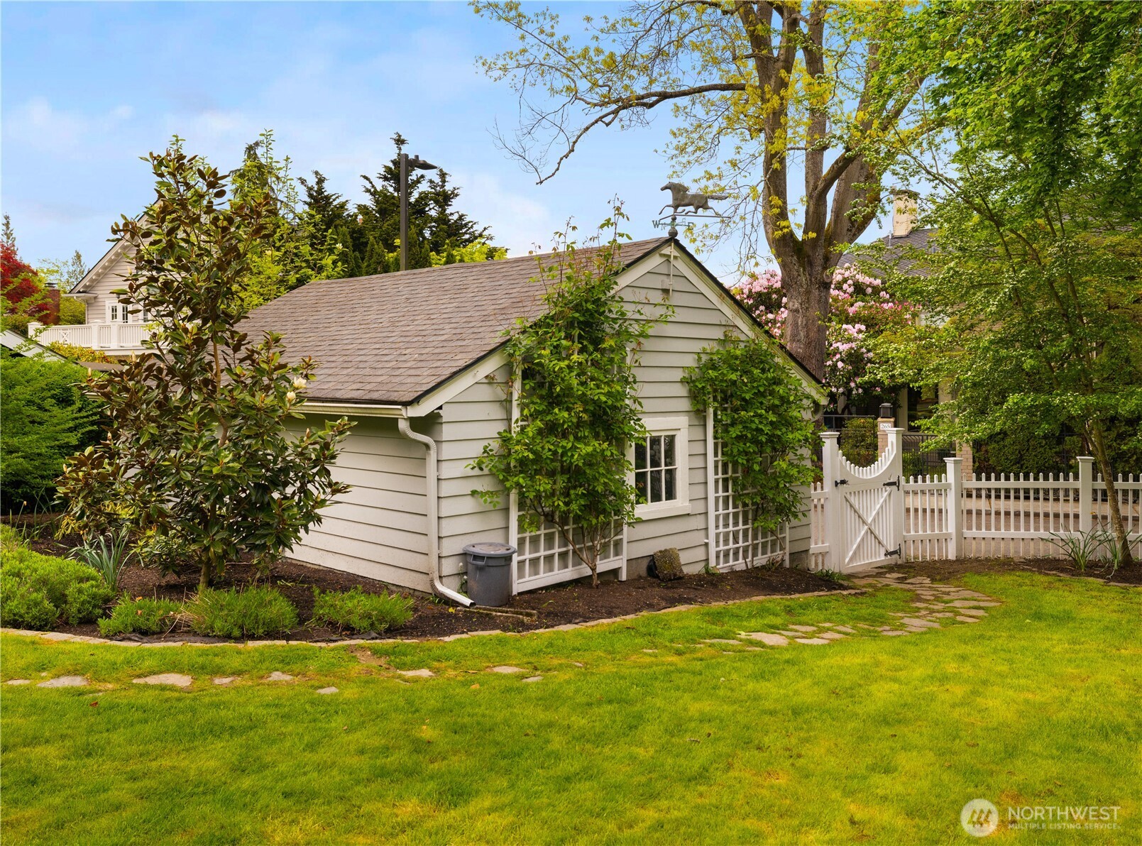 246 Dorffel Drive E