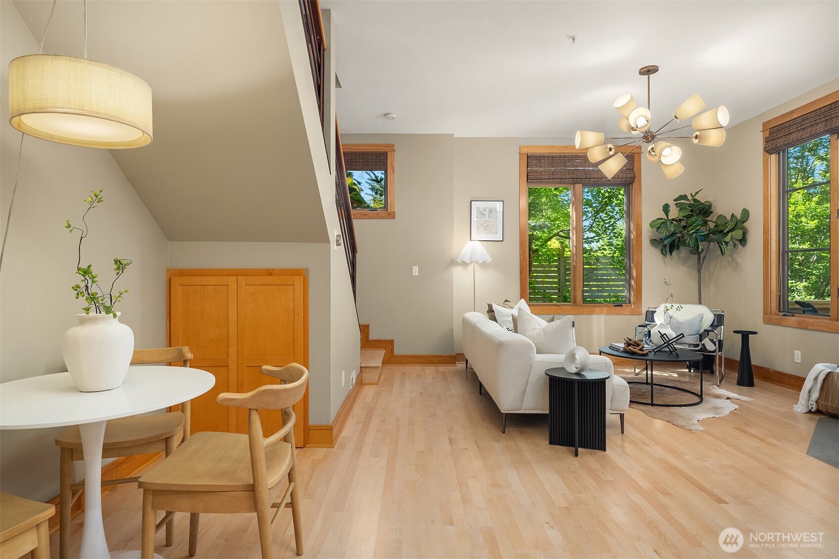 3824 Evanston Avenue N Unit: 11